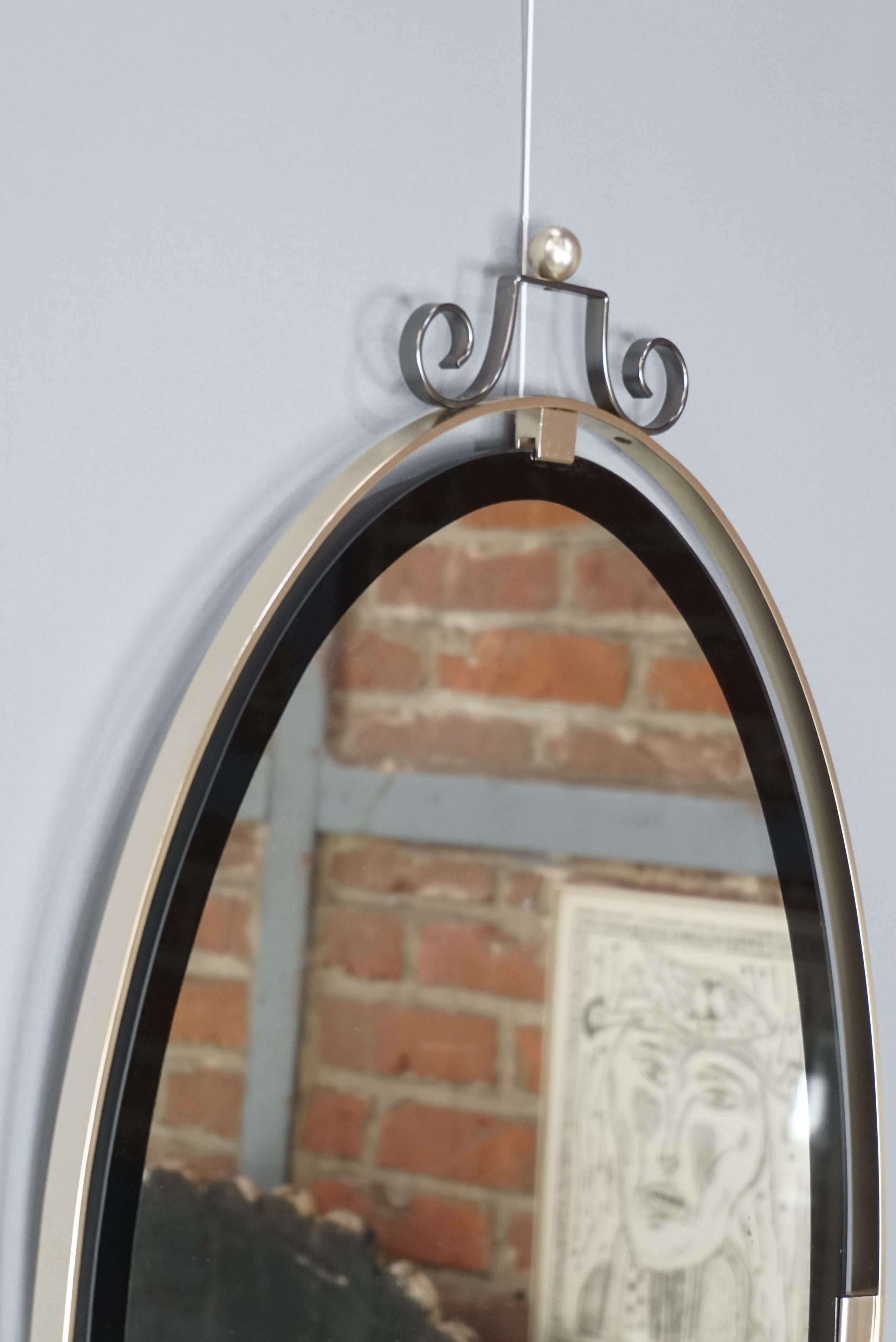 1950s Design Oval and Hanging Mirror In Excellent Condition In Tourcoing, FR