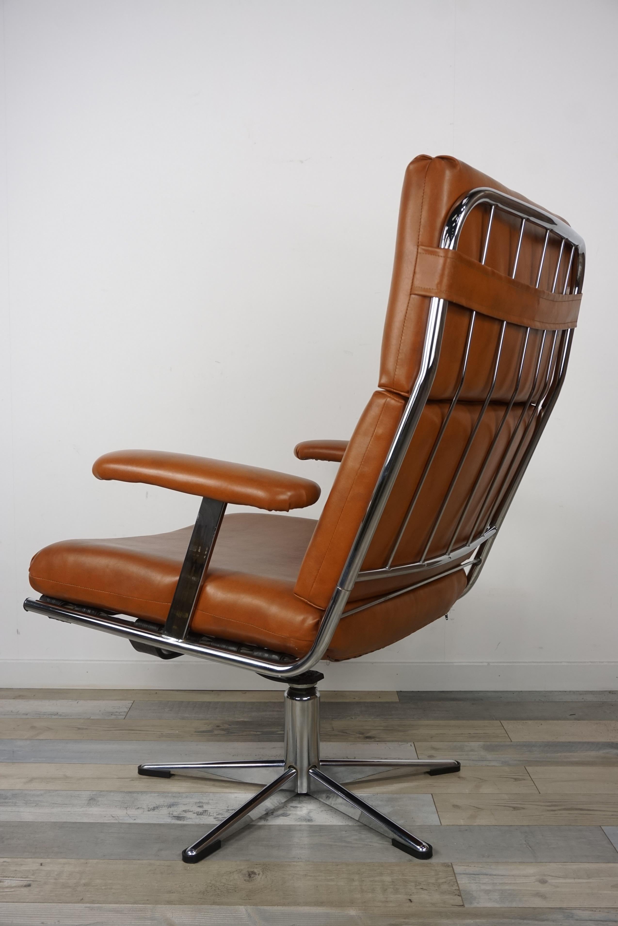 1950s Design Pair of Lounge and Swivel Armchairs In Good Condition In Tourcoing, FR