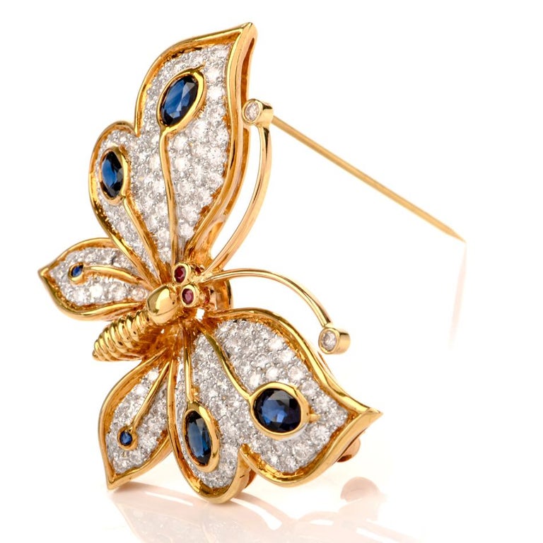 1950s Designer Butterfly Diamond Sapphire 18 Karat Gold Pin Brooch 1