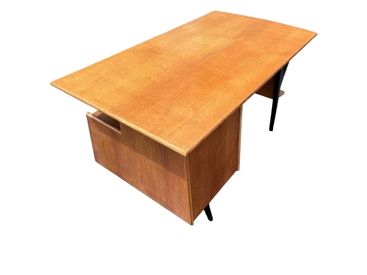 Oak 1950's desk by Louis Paolozzi  For Sale