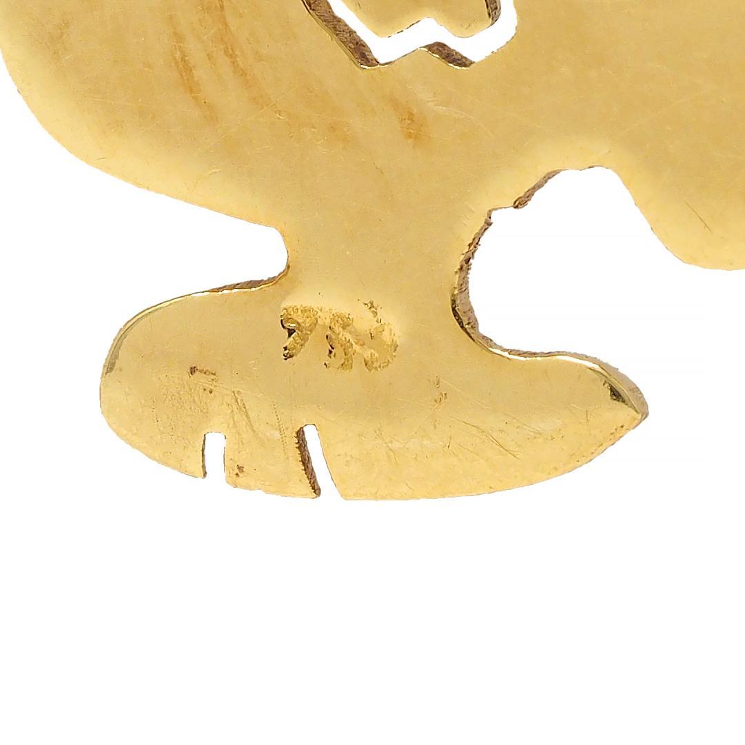 1950er Jahre Diamant 18 Karat Gelbgold Cartoon Snoopy Vintage-Anhänger im Angebot 1