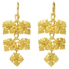1950
s Diamond 18 Karat Yellow Gold Grapevine Vintage Drop Earrings