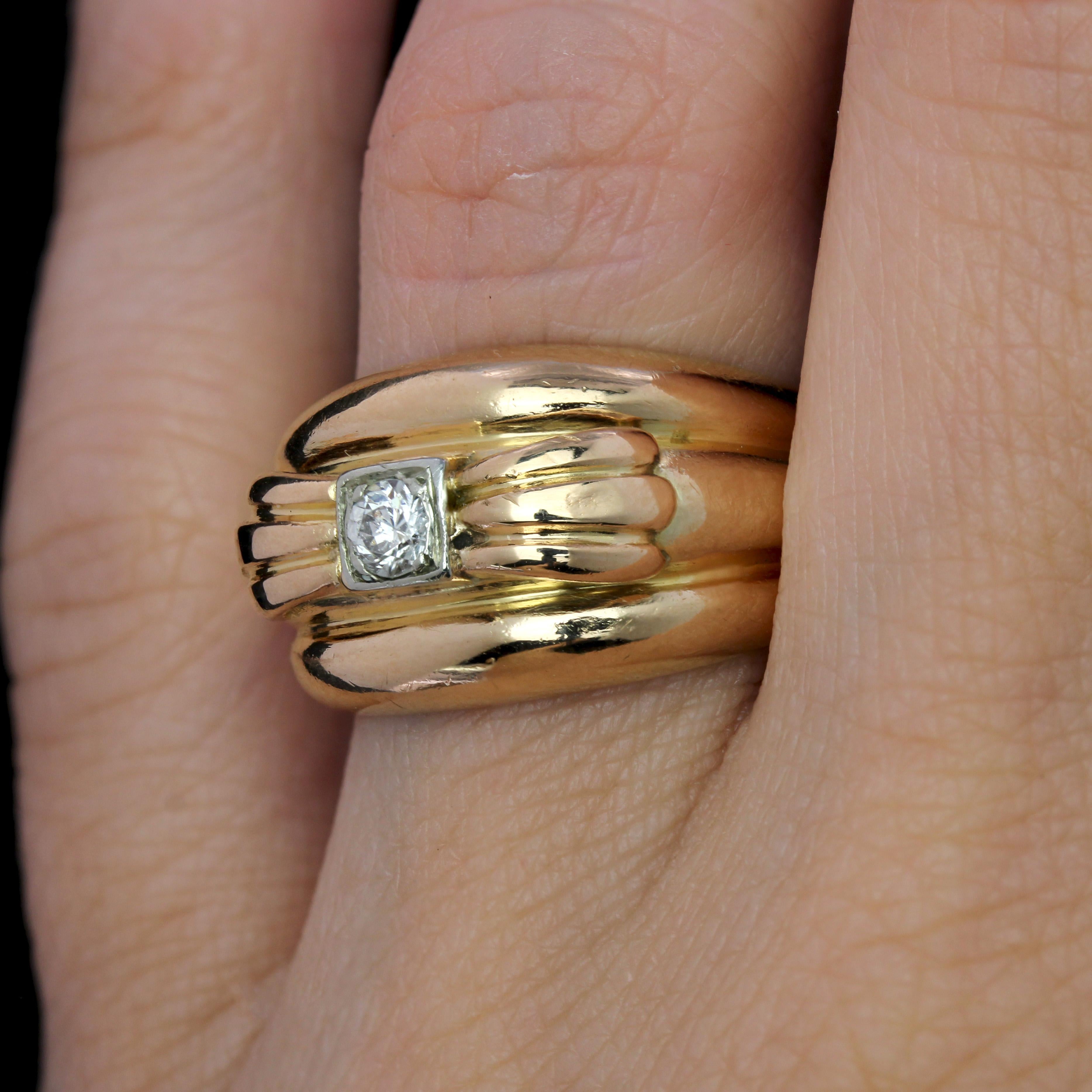 1950er Jahre Diamant 18 Karat Gelbgold Großer Ring im Angebot 6