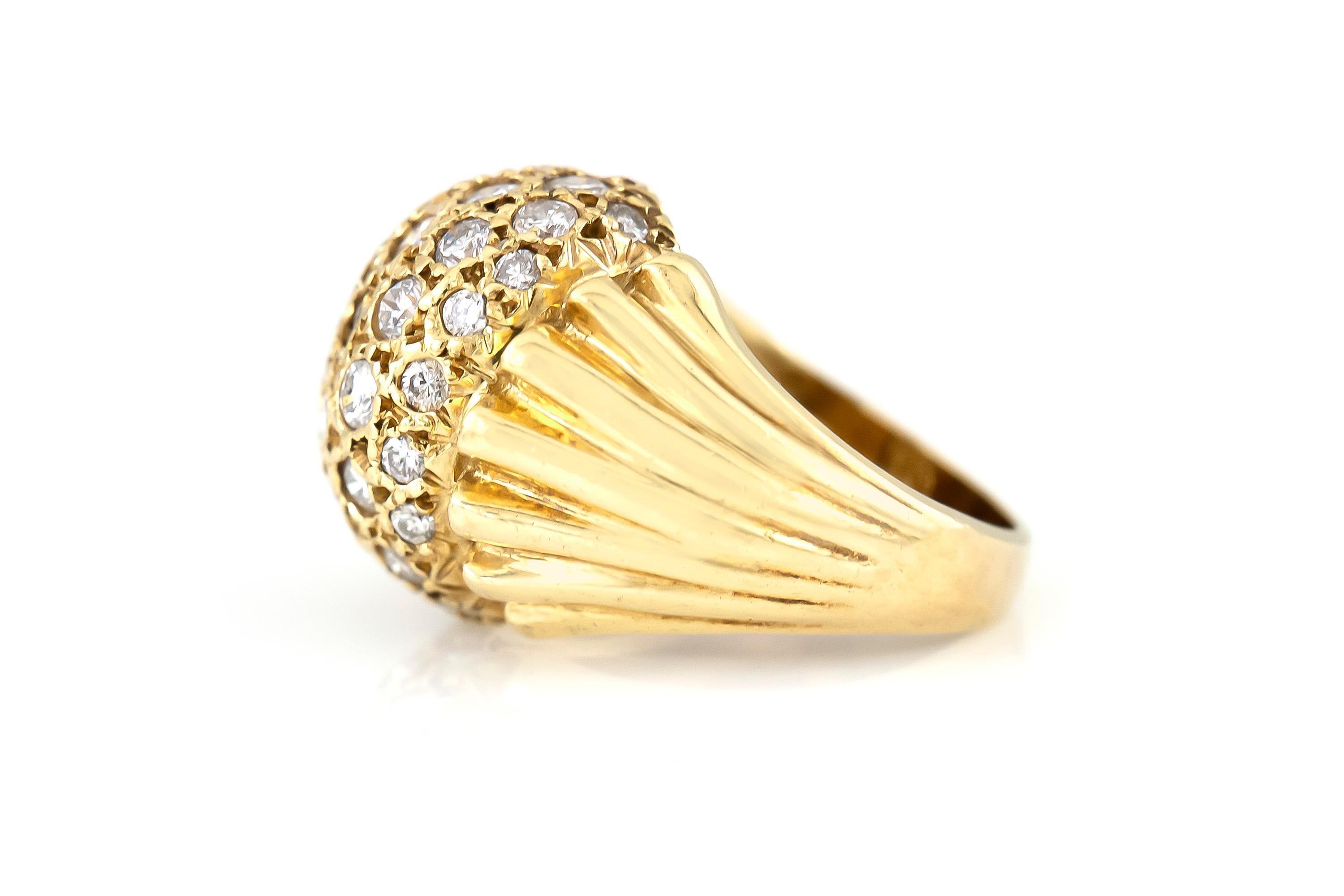 Round Cut 1950s Diamond and Gold Ring For Sale