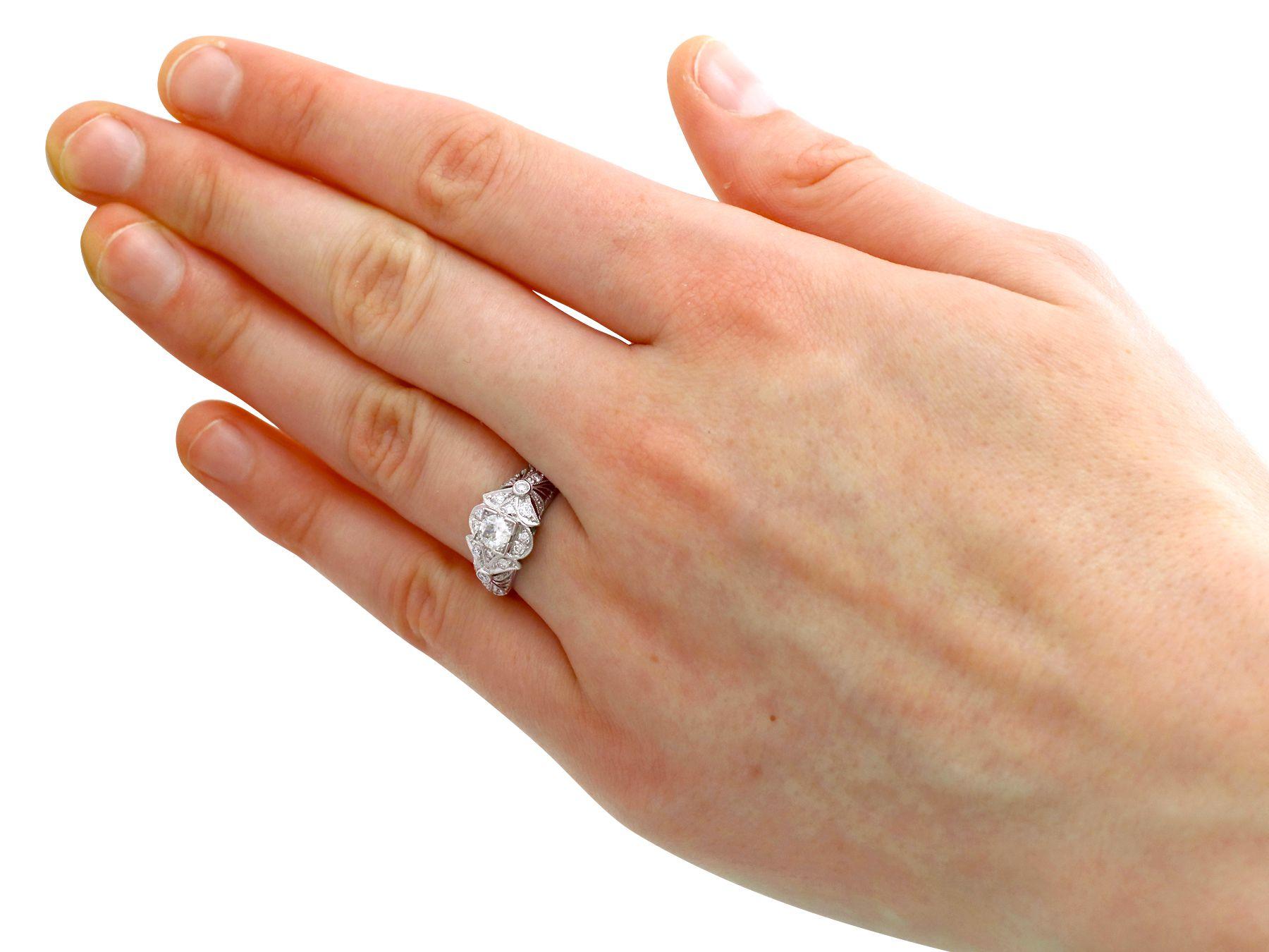 Round Cut 1950s Diamond and Platinum Engagement Ring