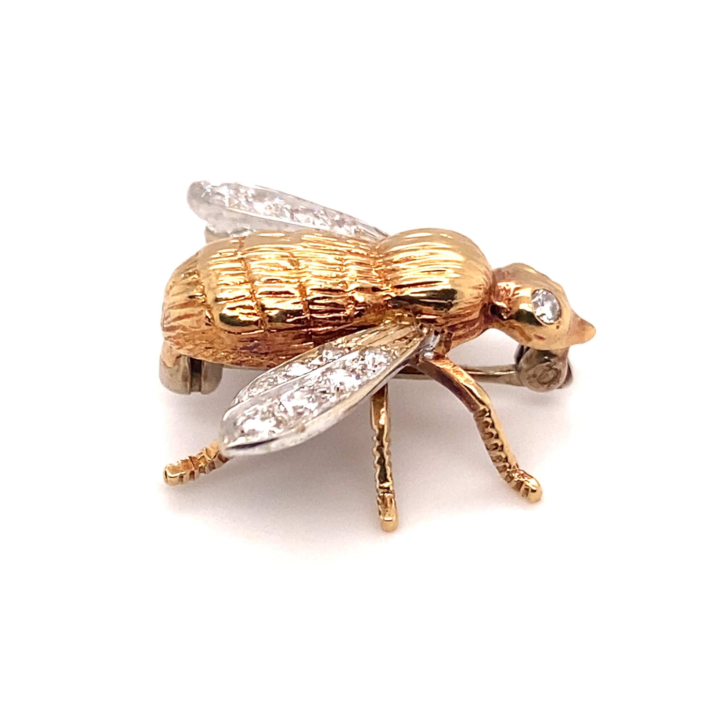 Contemporary 1950s Diamond Bee Brooch Pin in 18 Karat Yellow and White Gold For Sale