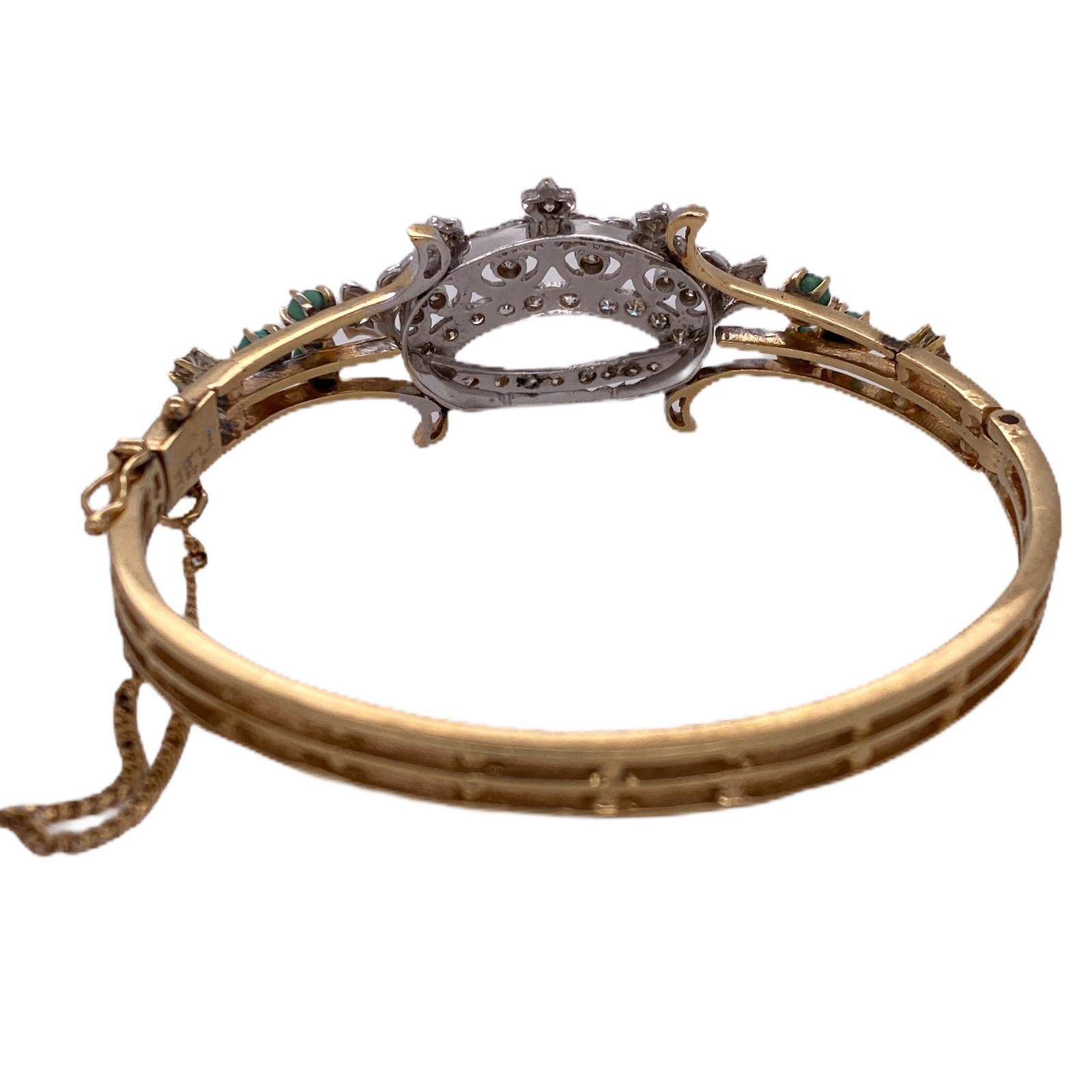 1950s Diamond Crown 14 Karat Yellow Gold Hinged Vintage Bangle Bracelet In Excellent Condition In Boca Raton, FL