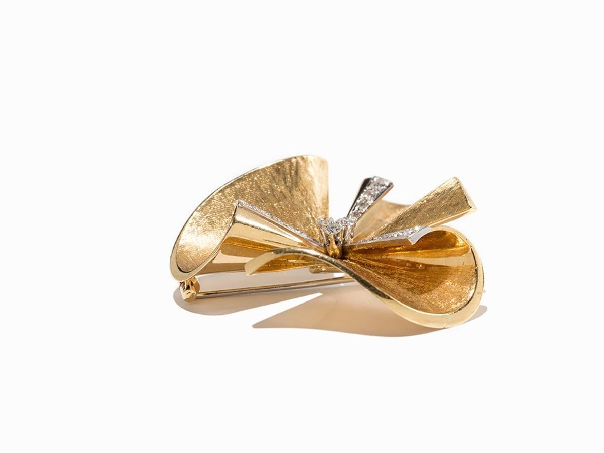 1950s Diamond Gold Floral Brooch 3