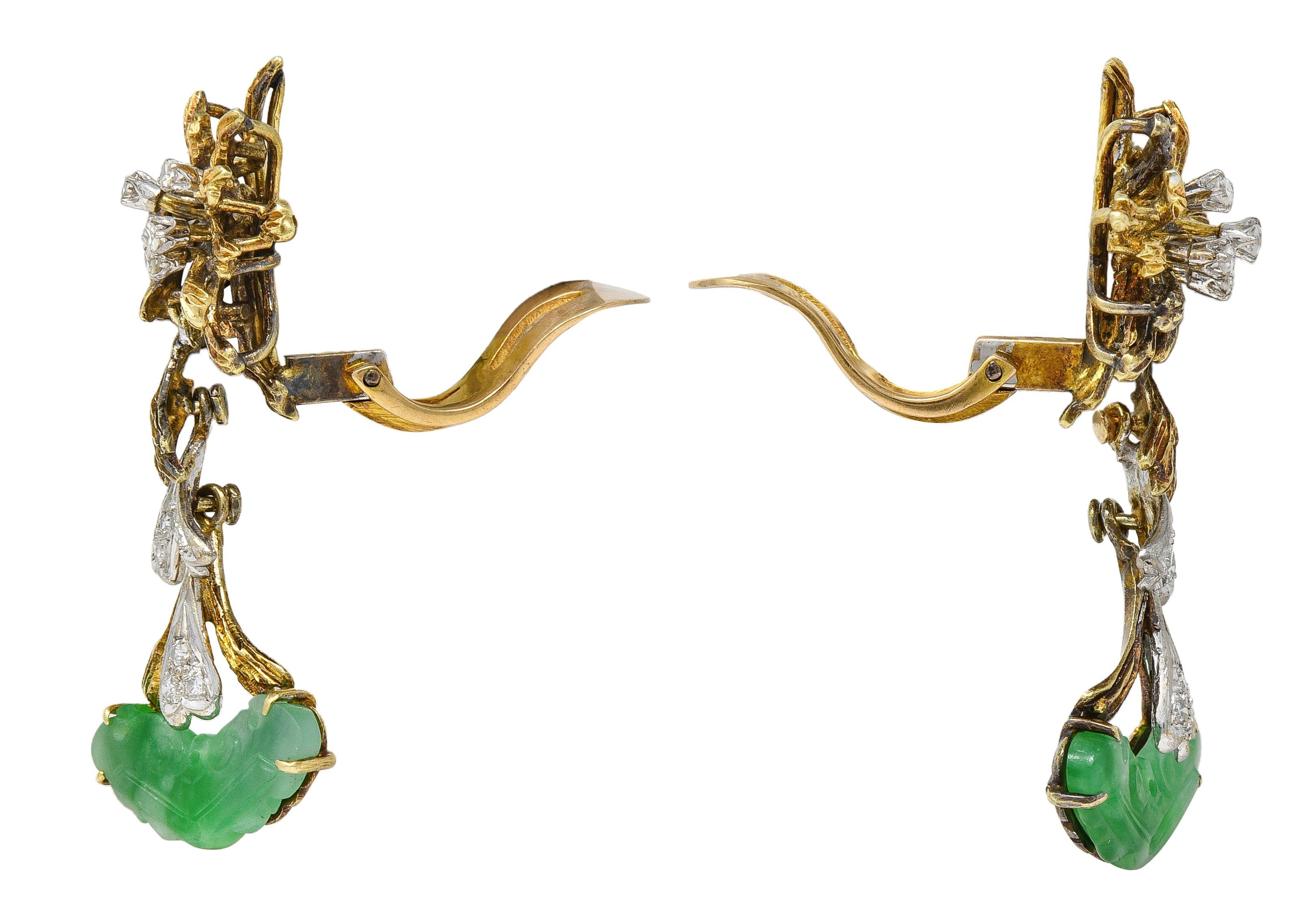 Pendiente de oro de dos tonos de 14 quilates con diamantes de jade de los años 50 en Excelente estado para la venta en Philadelphia, PA