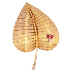 1950s Diamond Ruby 18 Karat Yellow Gold Leaf Brooch