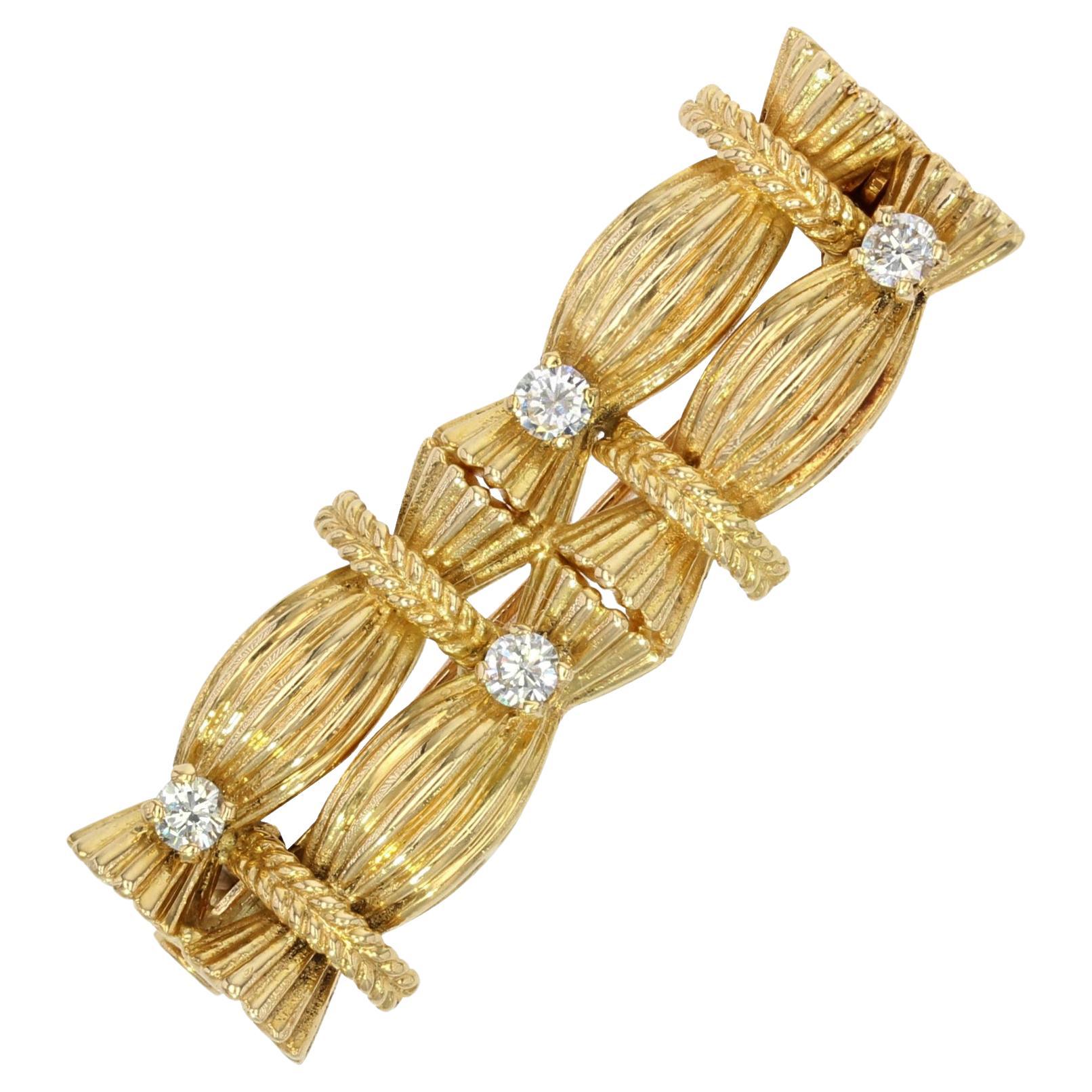 1950s Diamonds 18 Karat Yellow Gold Bundle Brooch