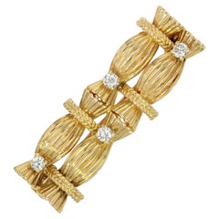 1950s Diamonds 18 Karat Yellow Gold Bundle Brooch