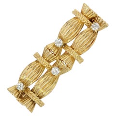 1950s Diamonds 18 Karat Yellow Gold Bundle Brooch