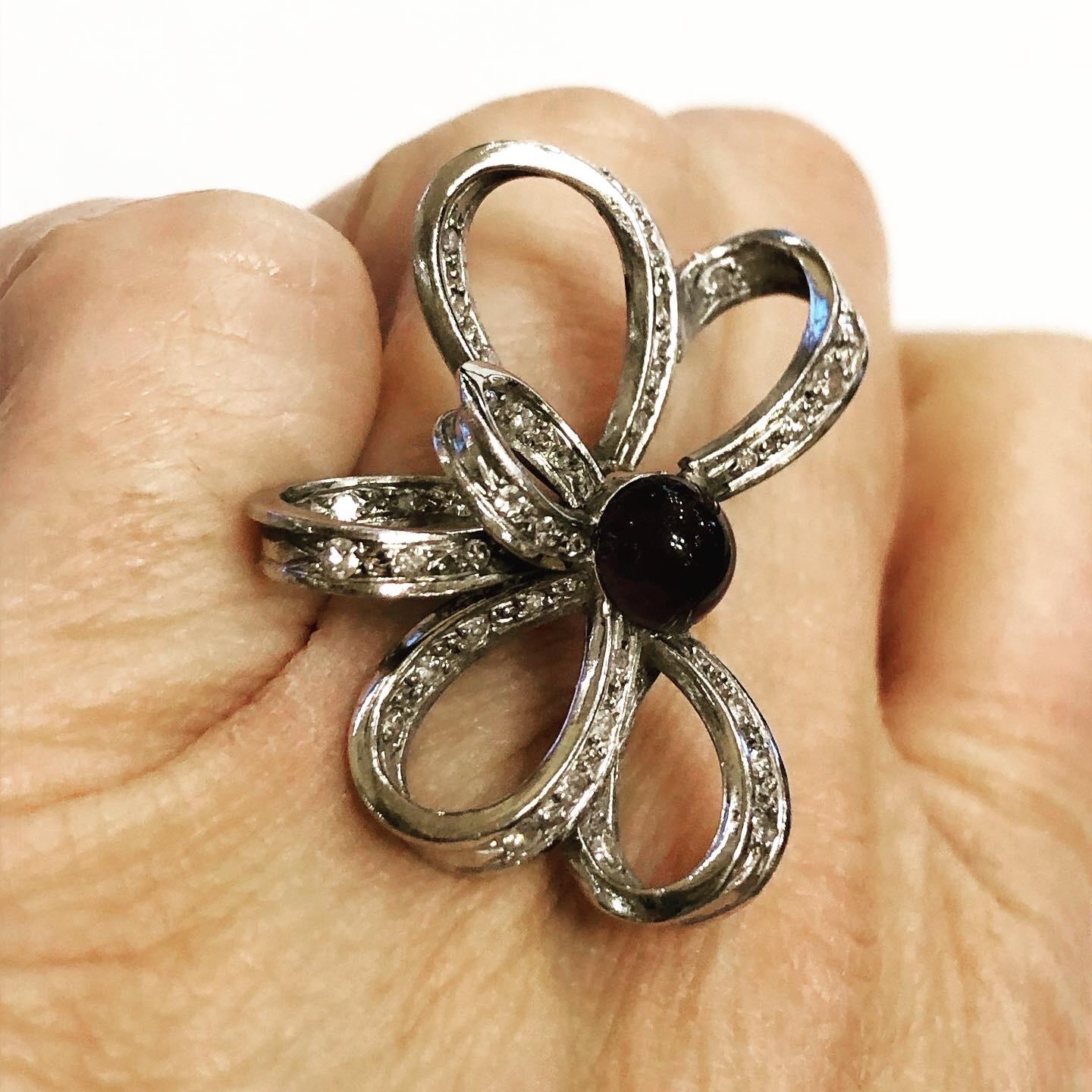 1950s Diamonds Amethyst Platinum 18K White Gold Cocktail Ribbon Ring For Sale 2