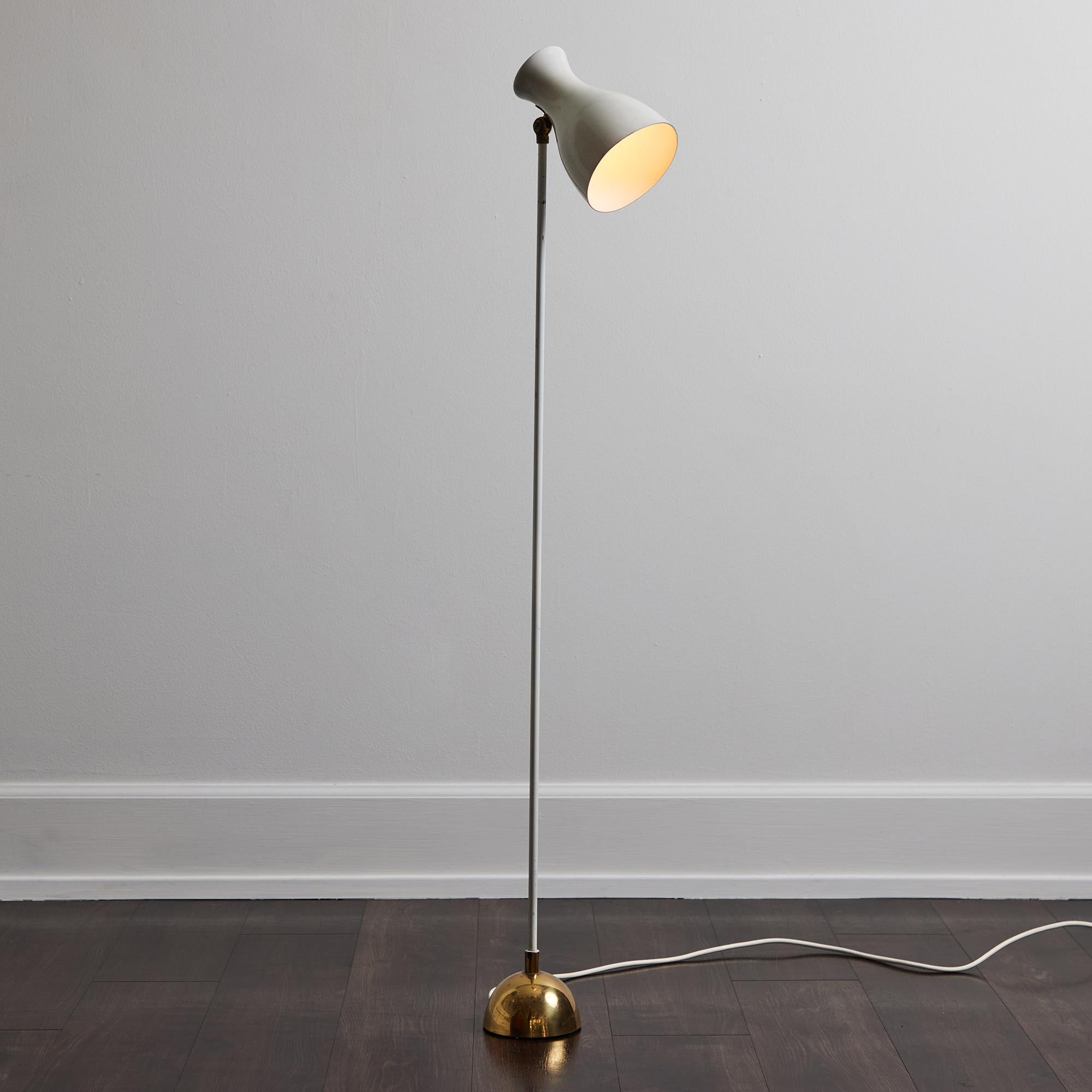 1950s Dieter Schulz Model No. 57/416 Floor Lamp for Wohnbedarf AG Schweiz In Good Condition For Sale In Glendale, CA