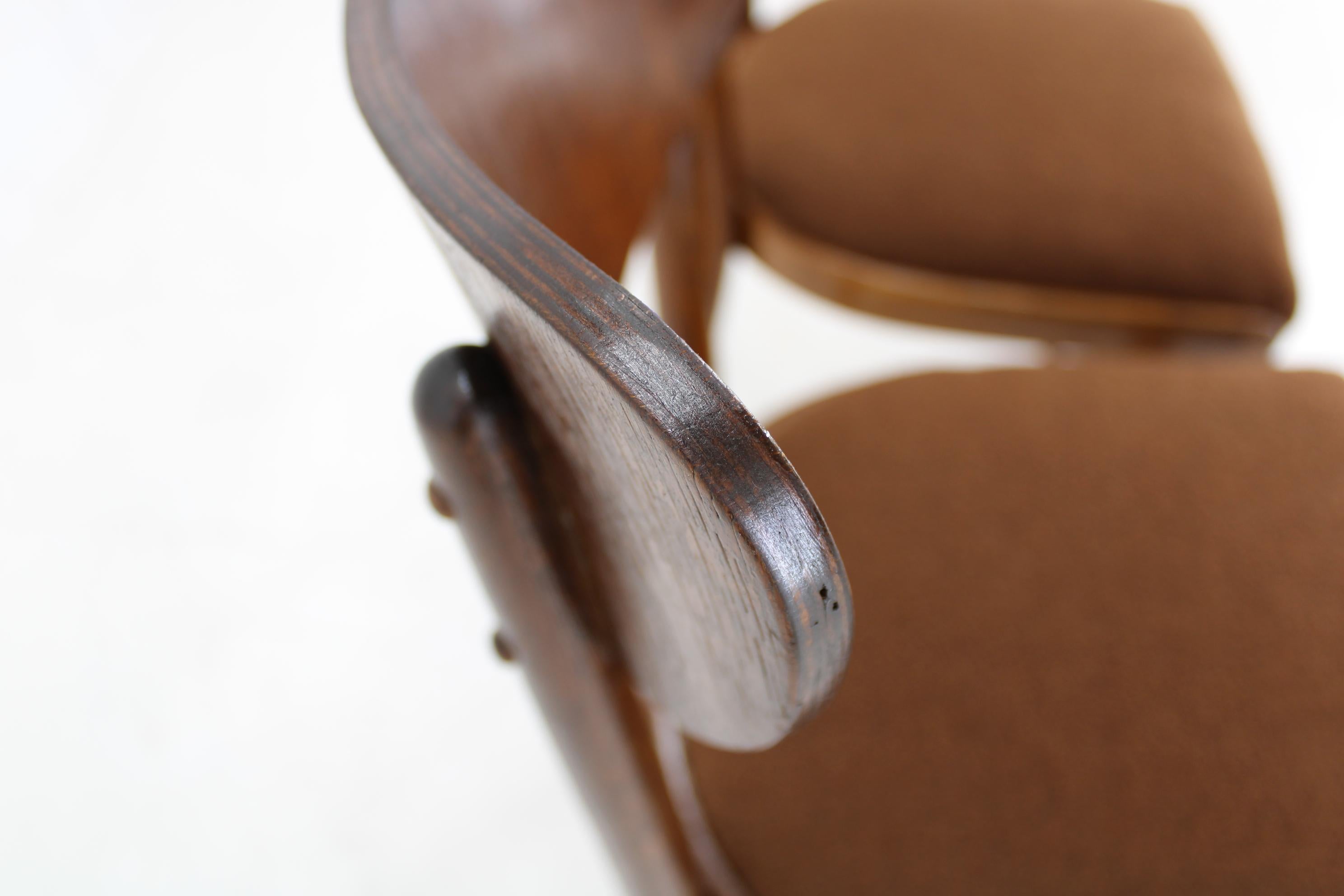 Esszimmerstühle aus Buchenholz in Boucle, Tschechoslowakei, 1950er Jahre im Angebot 10