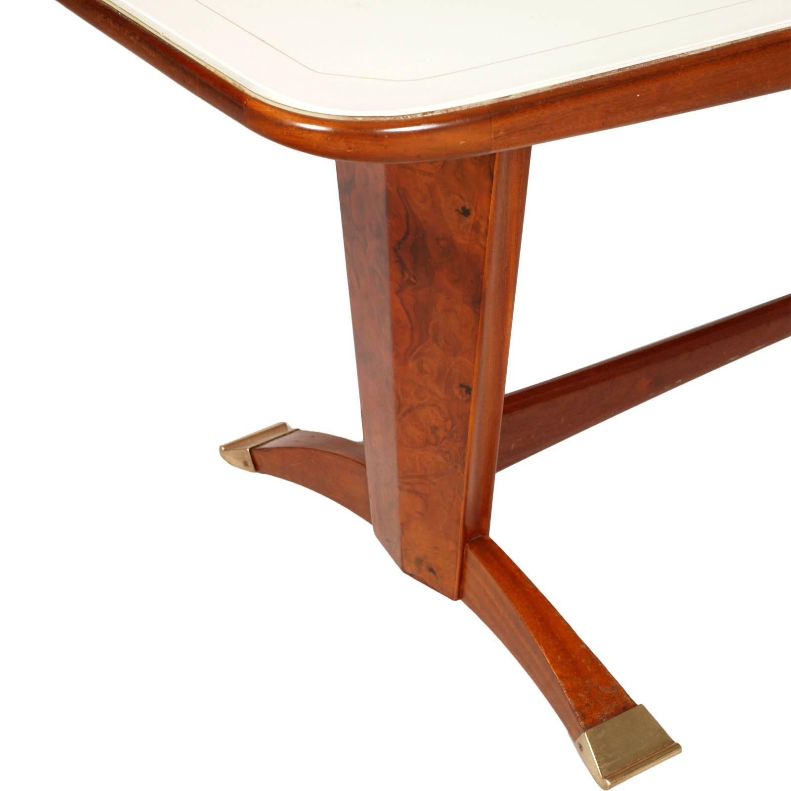 Doré Table de salle à manger et chaises des années 1950 de Cantù, Melchiorre Bega attribué, acajou en vente