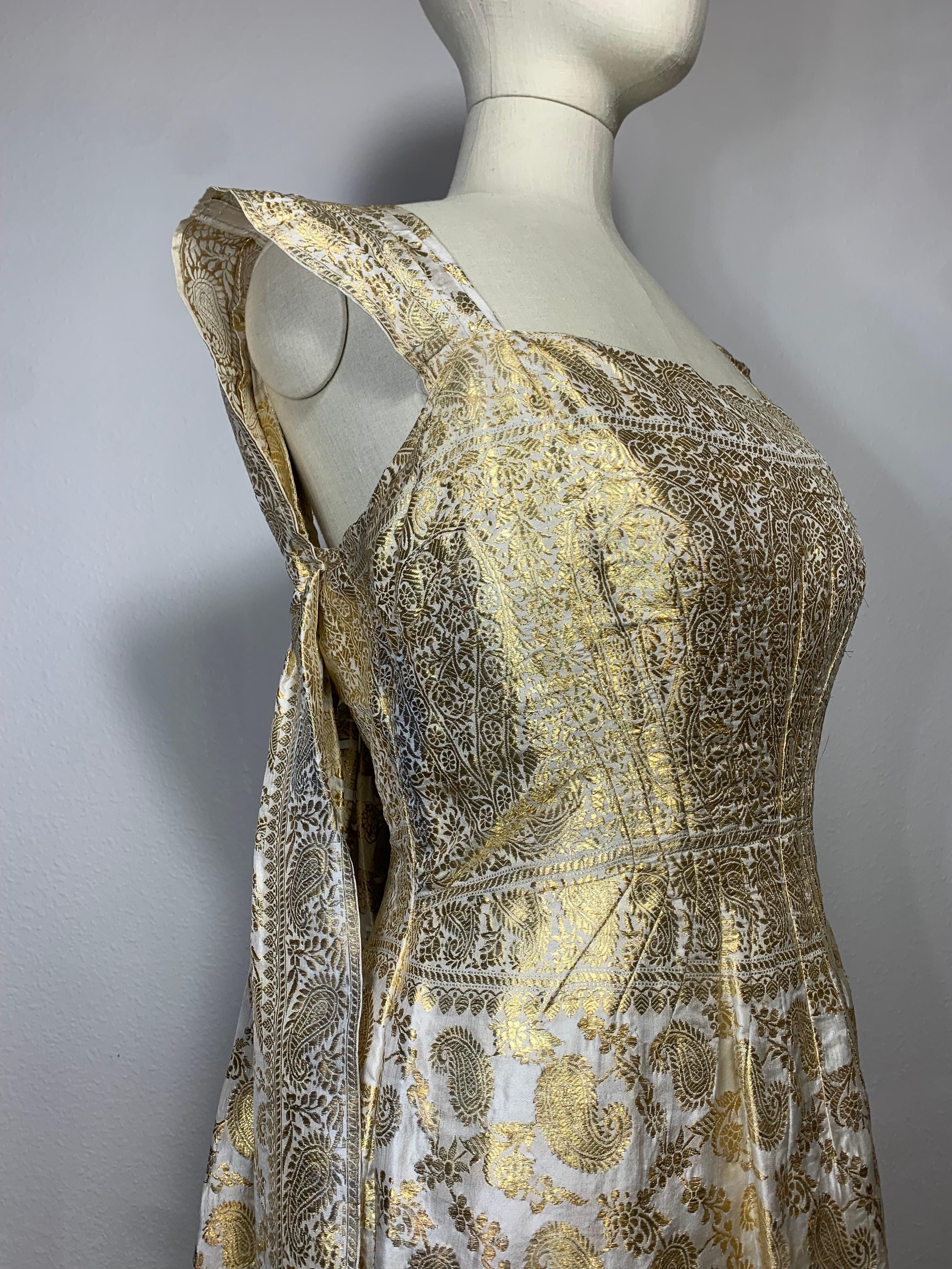 1950s Dorothy McNab Gold Lame & White Silk Sari-Inspired Gown w Waterfall Back For Sale 3