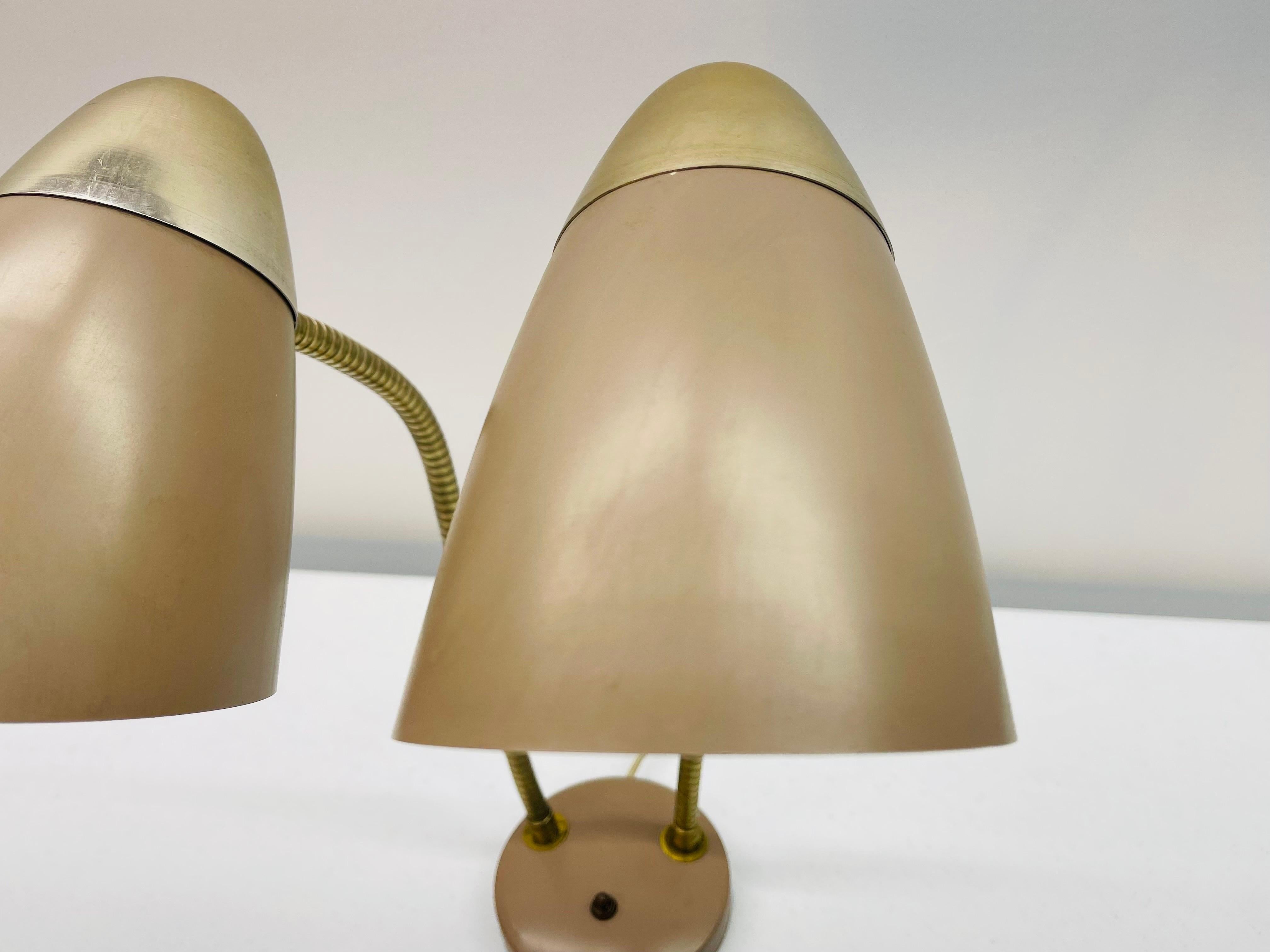 20th Century 1950s Double Gooseneck Table Lamp For Sale