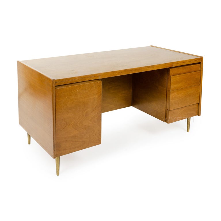 Mid-Century Modern 1950s Double Pedestal Desk by Edward Wormley for Dunbar For Sale