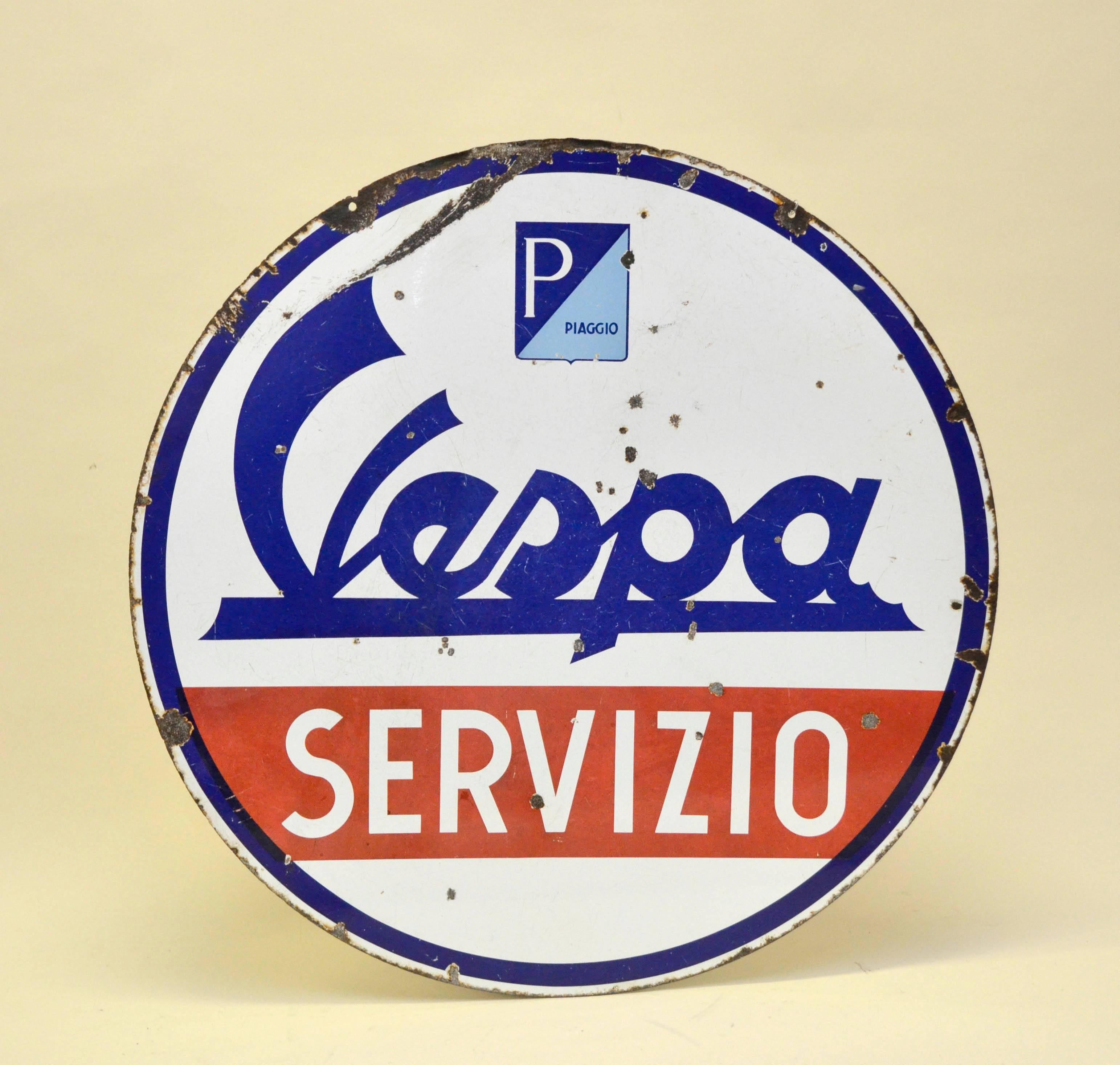 Milieu du XXe siècle Signe italienne Vespa Piaggio Servizio à double face en émail des années 1950 en vente