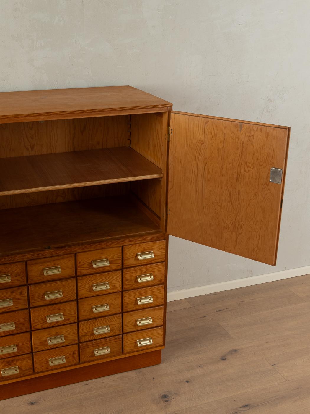 Mid-20th Century 1950s Drawer Cabinet For Sale