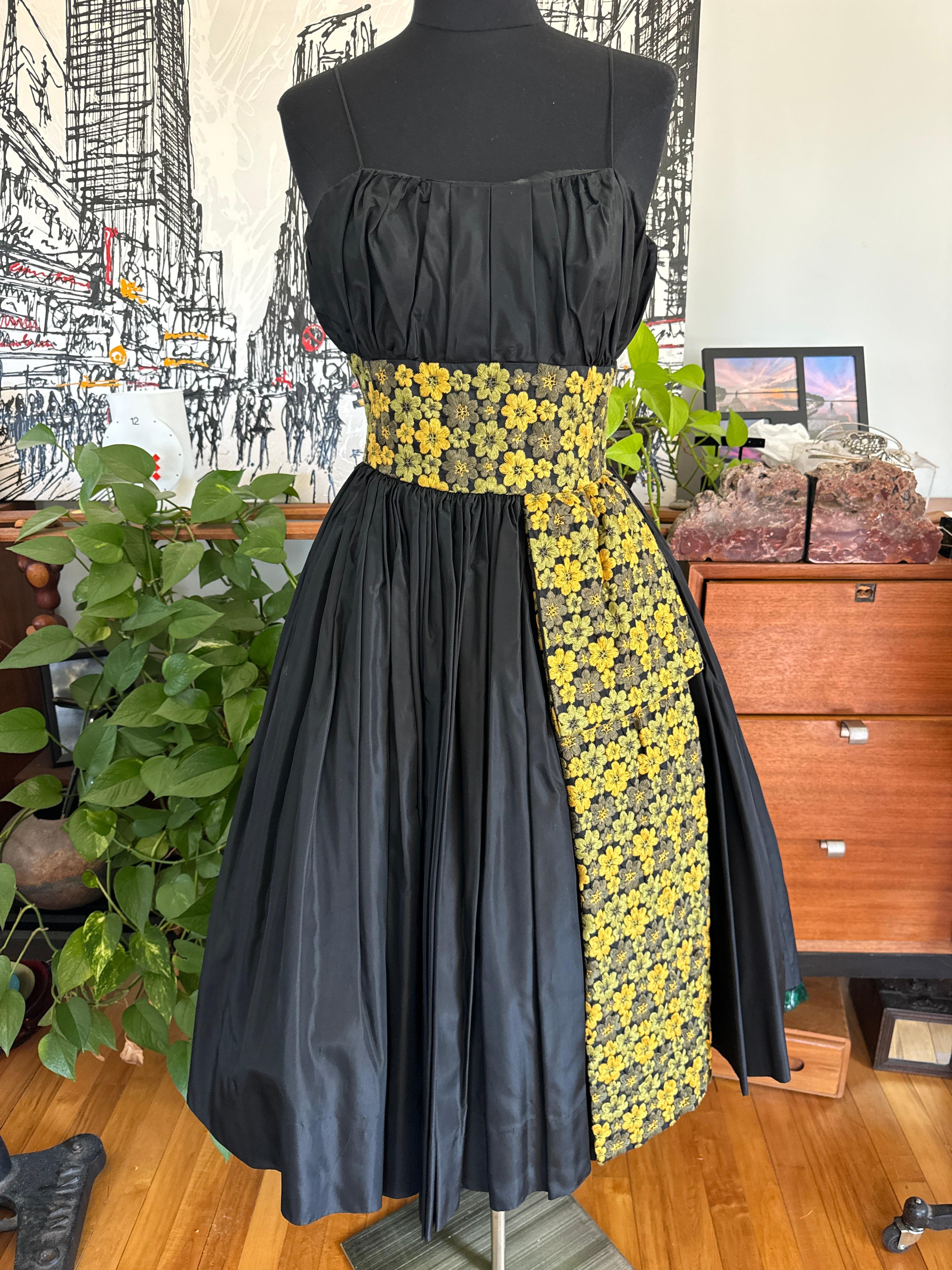 1950s Dress Black Embroidered Shelf Bust Taffeta Party Dress For Sale 6