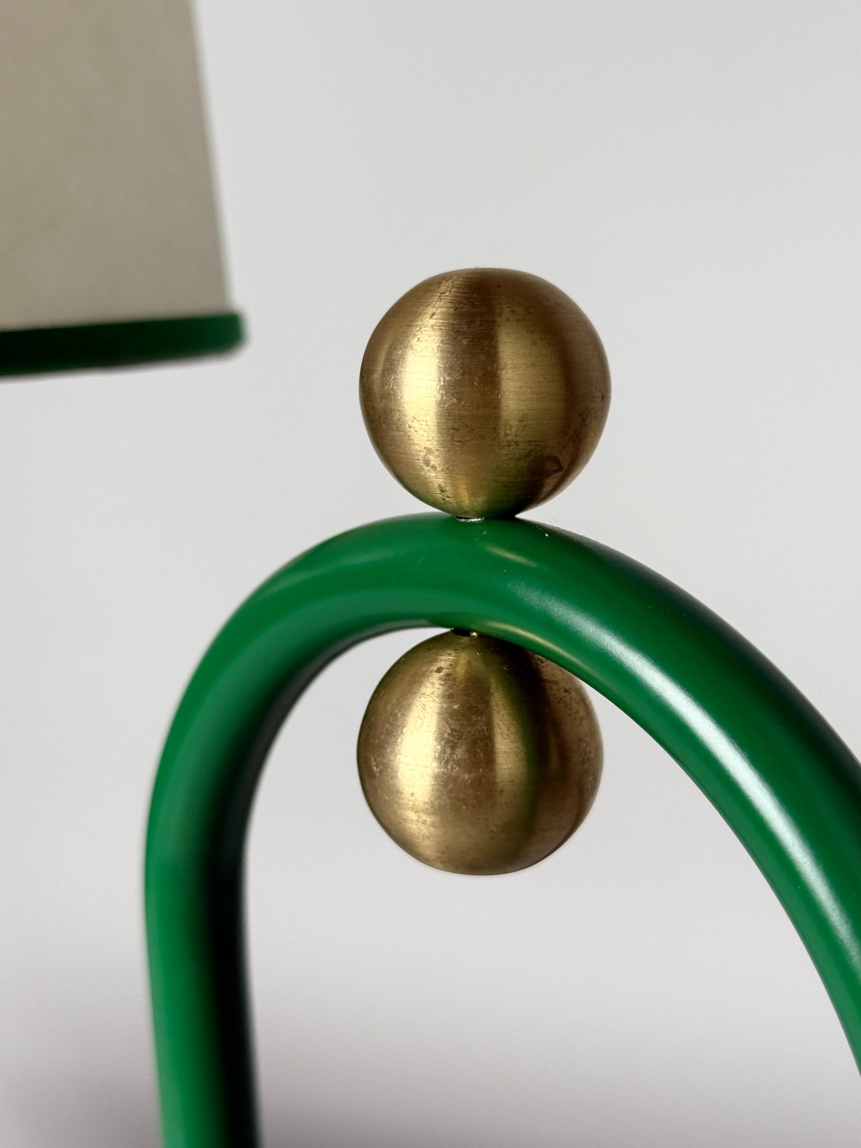 1950s Dual Shade Green Sculptural Table or Desk Lamp For Sale 3