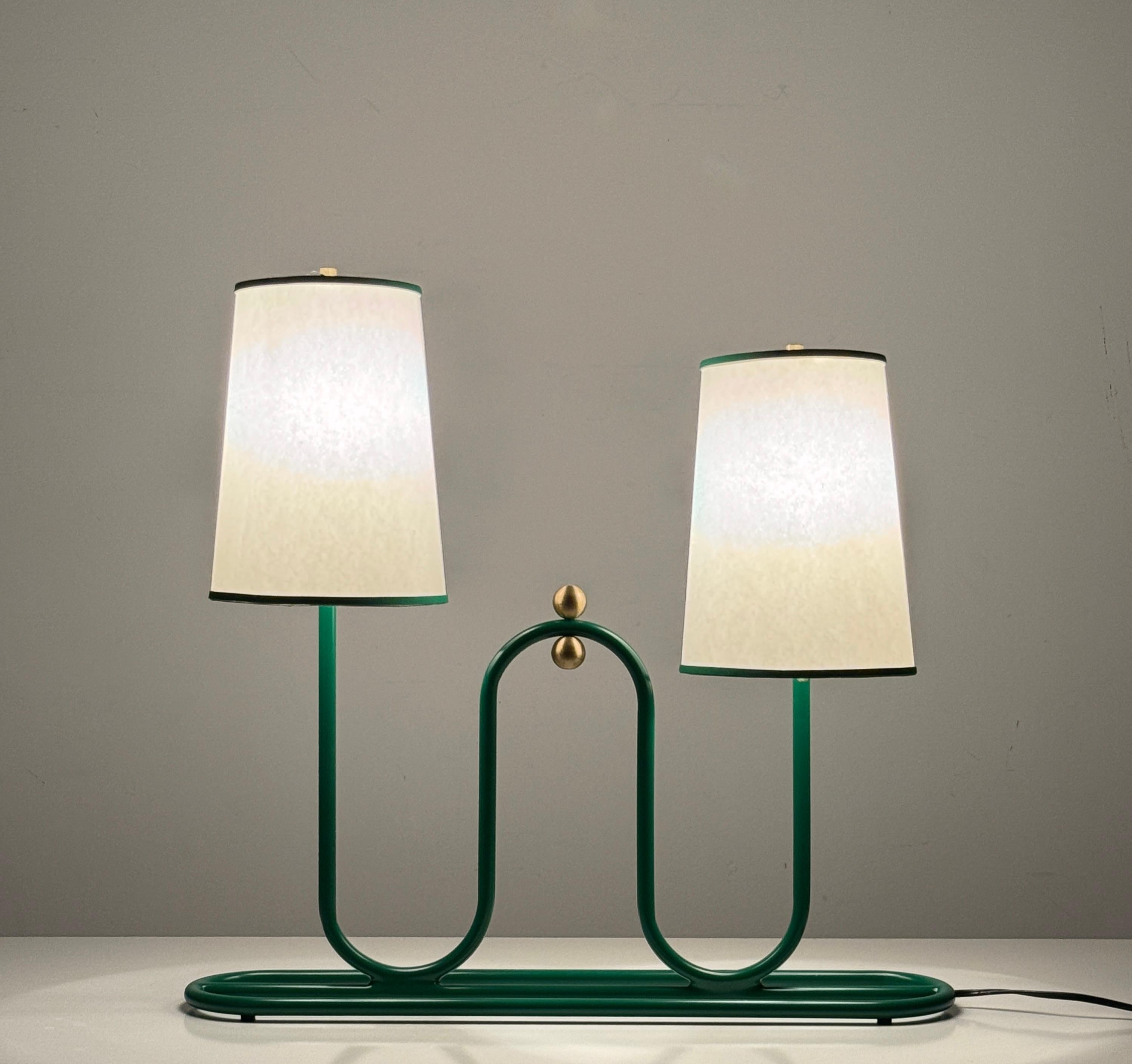 Mid-Century Modern 1950s Dual Shade Green Sculptural Table or Desk Lamp For Sale