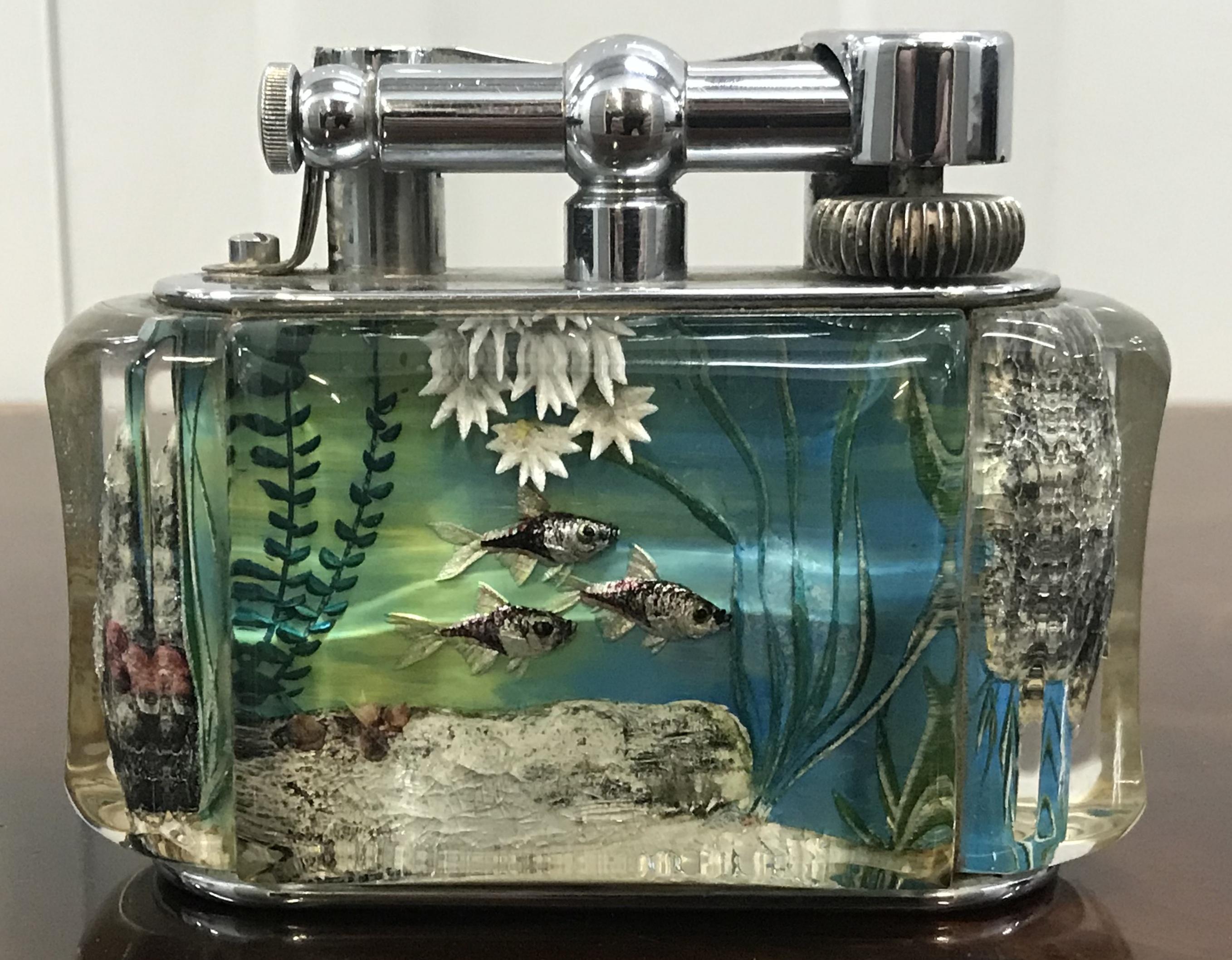 1950s Dunhill Aquarium Oversized Table Lighter Made in England Chrome Lots Fish 3