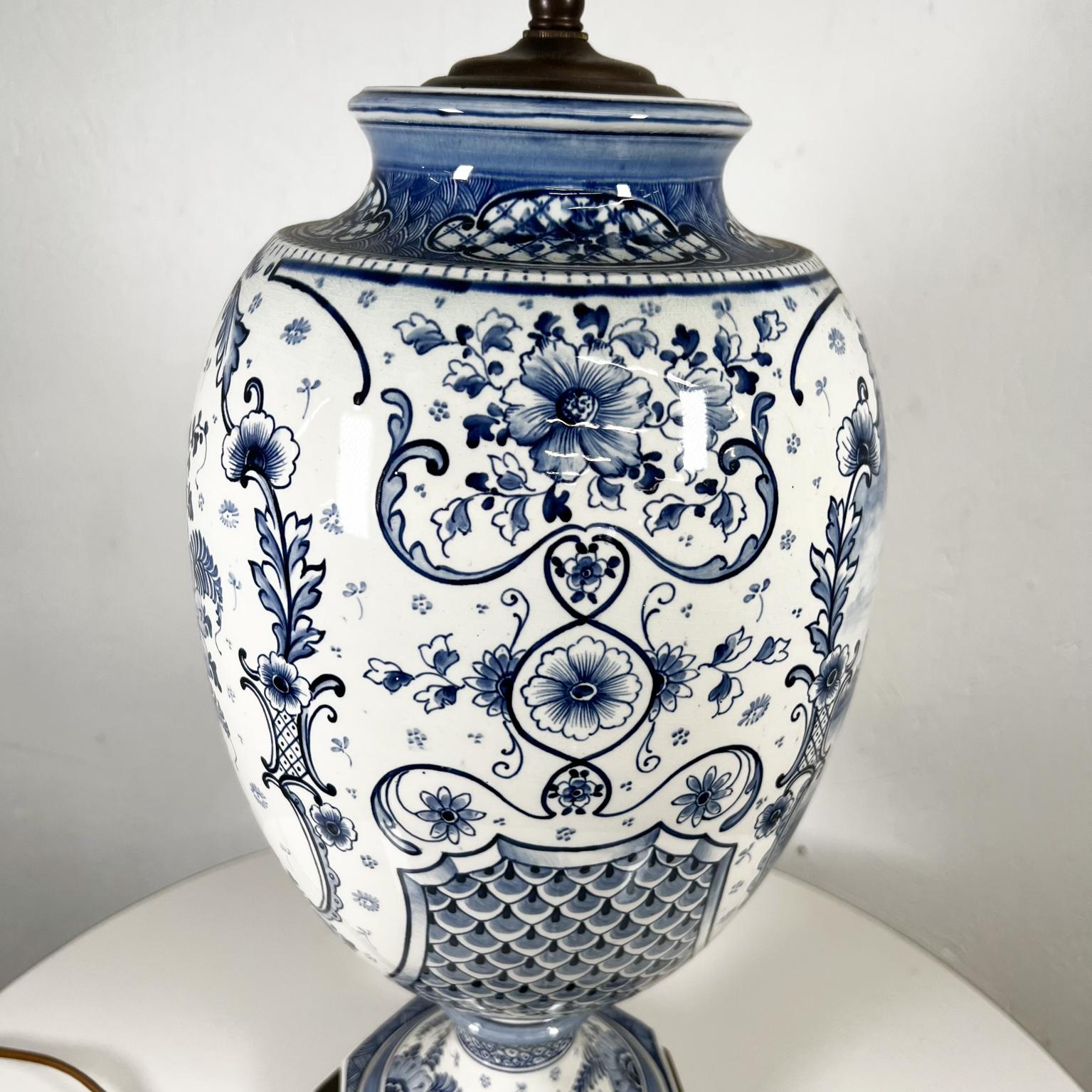 1950s Dutch Ceramics Blue and White Fine Windmill Table Lamp 8