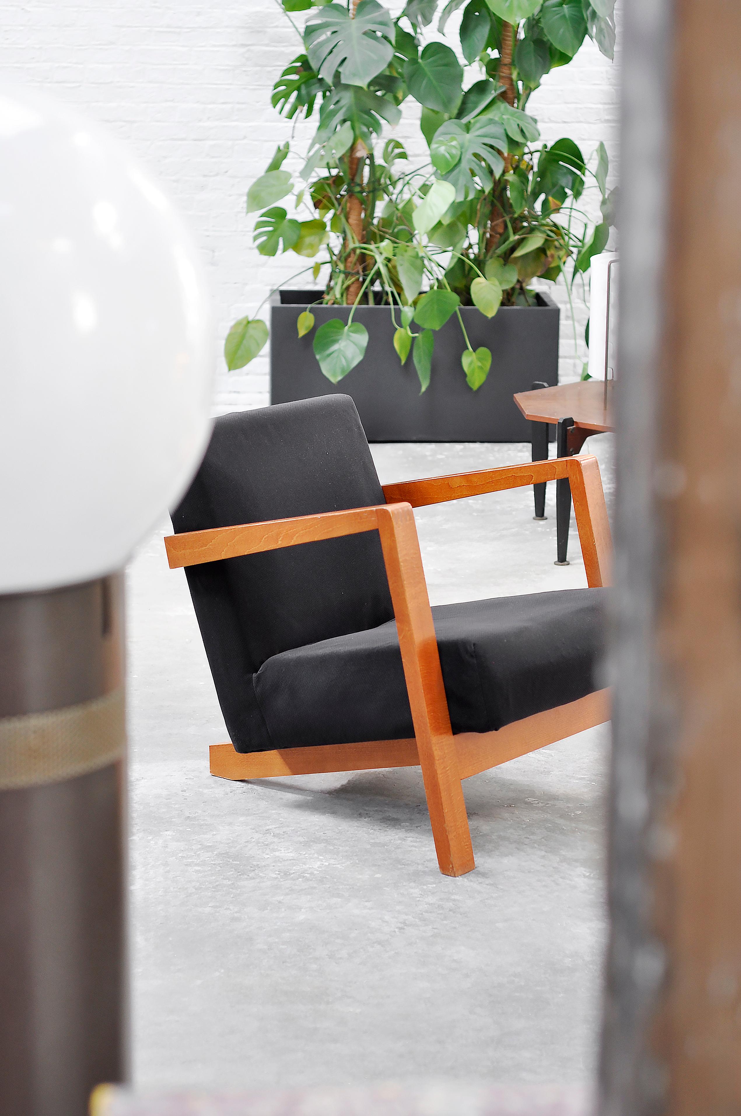 1950s Dutch Modernist Low-Profile Armchair in Black Upholstery For Sale 2