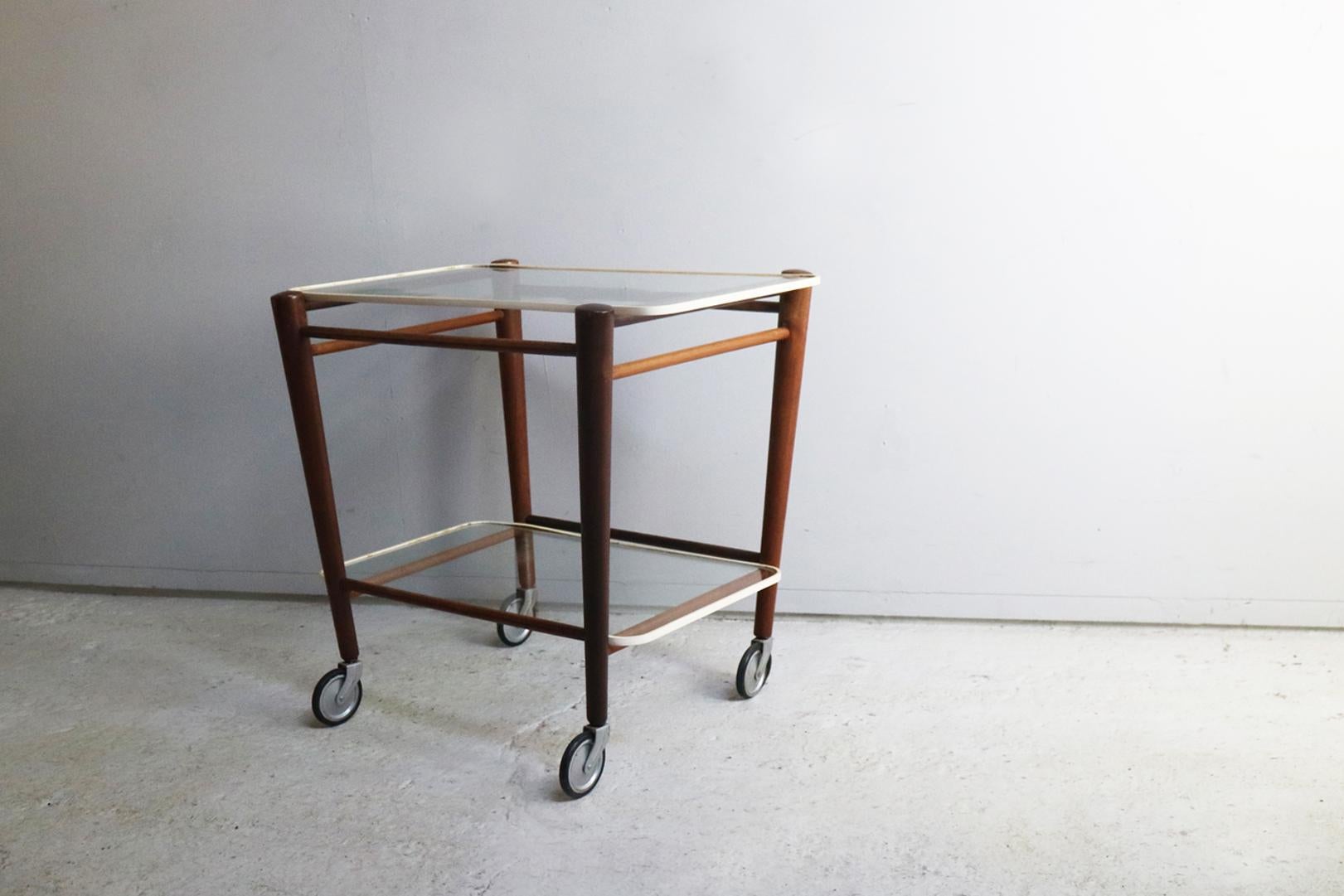 Mid-Century Modern 1950s Dutch Serving Trolley by Cees Braakman for Pastoe For Sale