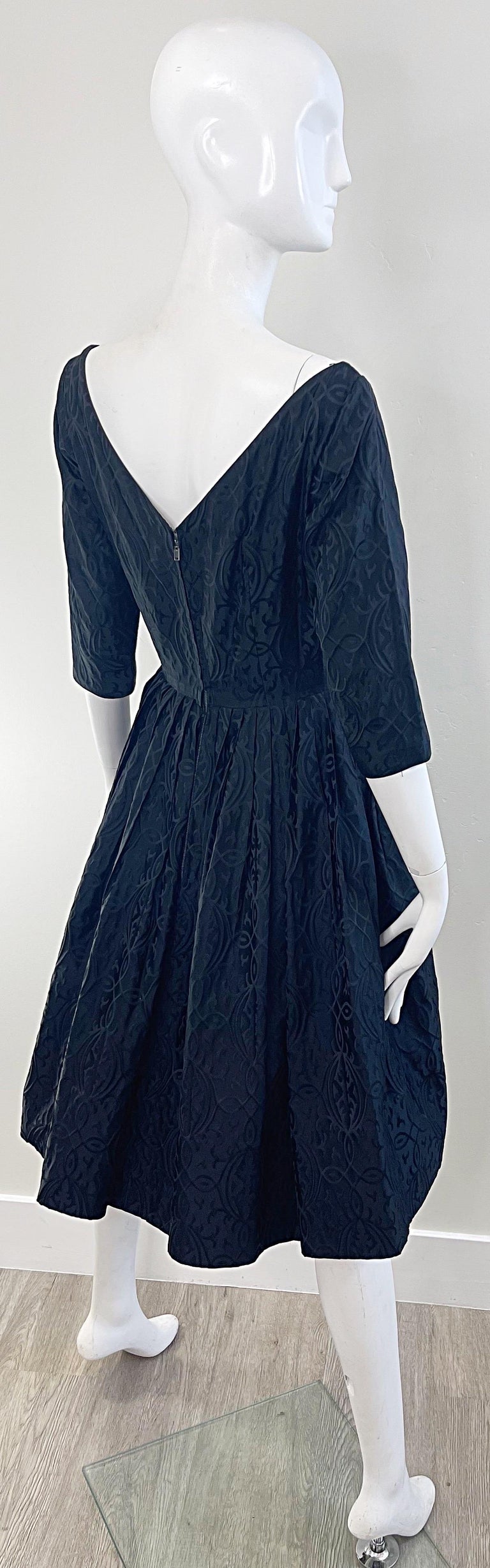 1950s Dynasty Black Silk Fit n' Flare 3/4 Sleeves Vintage 50s Dress Scribe  Print For Sale at 1stDibs
