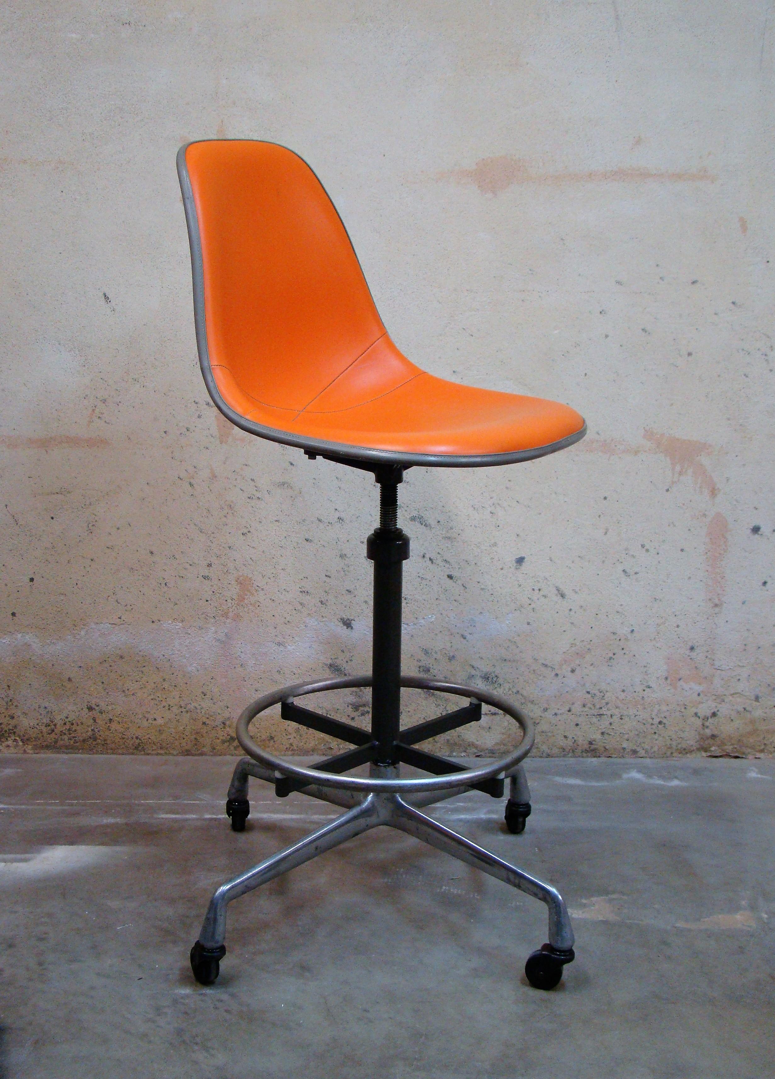 1950s Eames Aluminum Group or Action Office Architectural Drafting Stool, USA 6