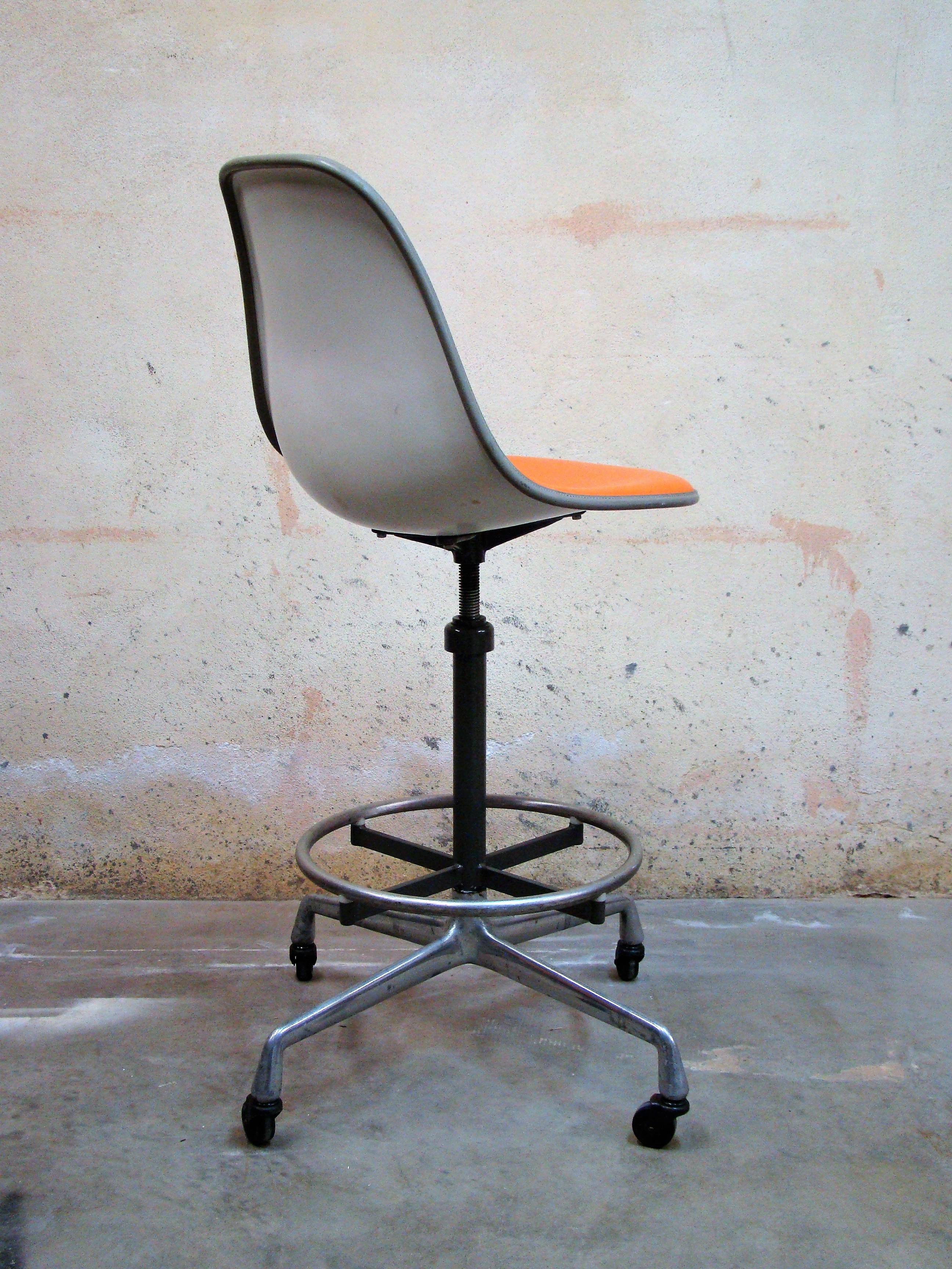 eames drafting chair