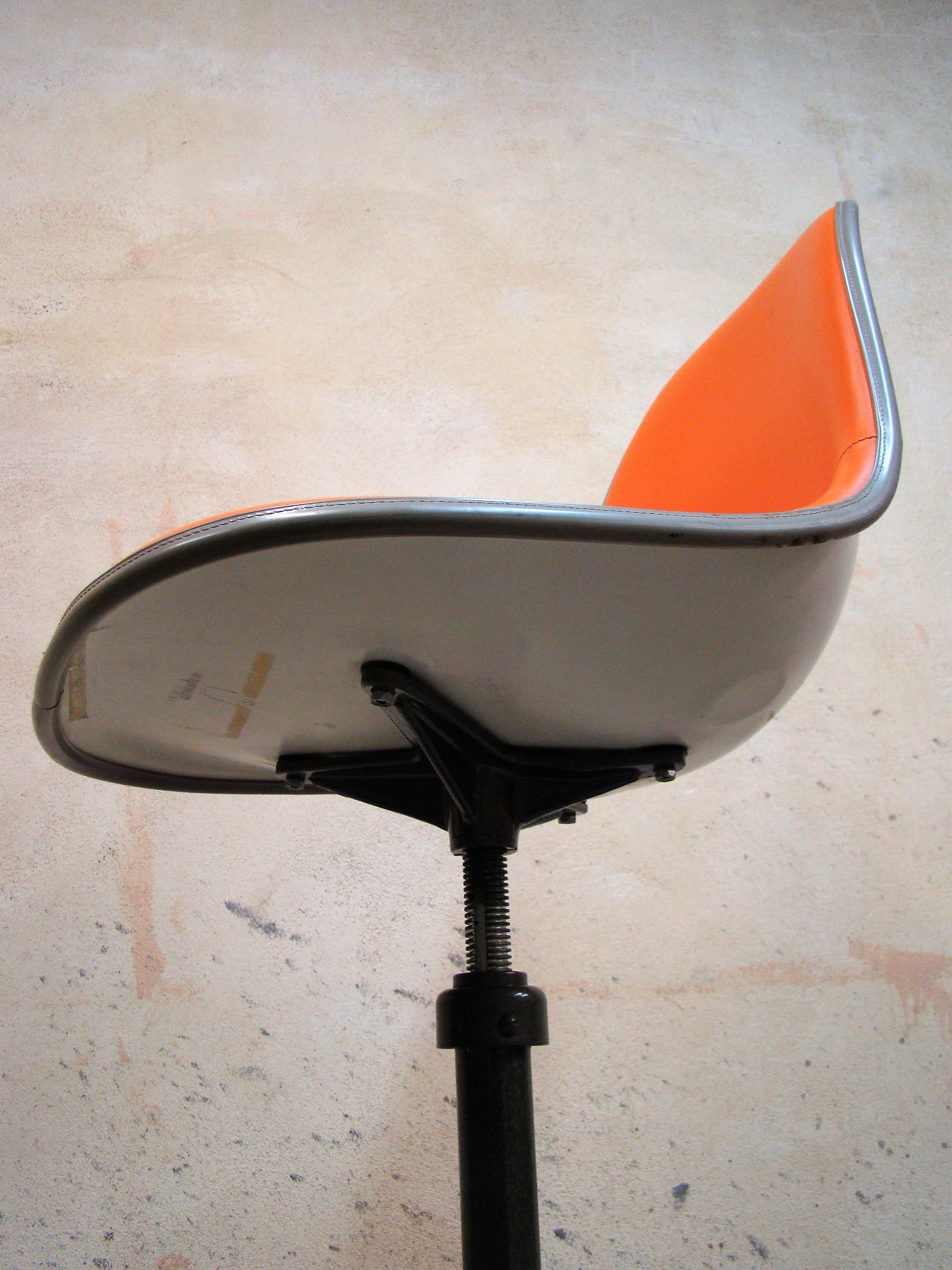 Mid-Century Modern 1950s Eames Aluminum Group or Action Office Architectural Drafting Stool, USA