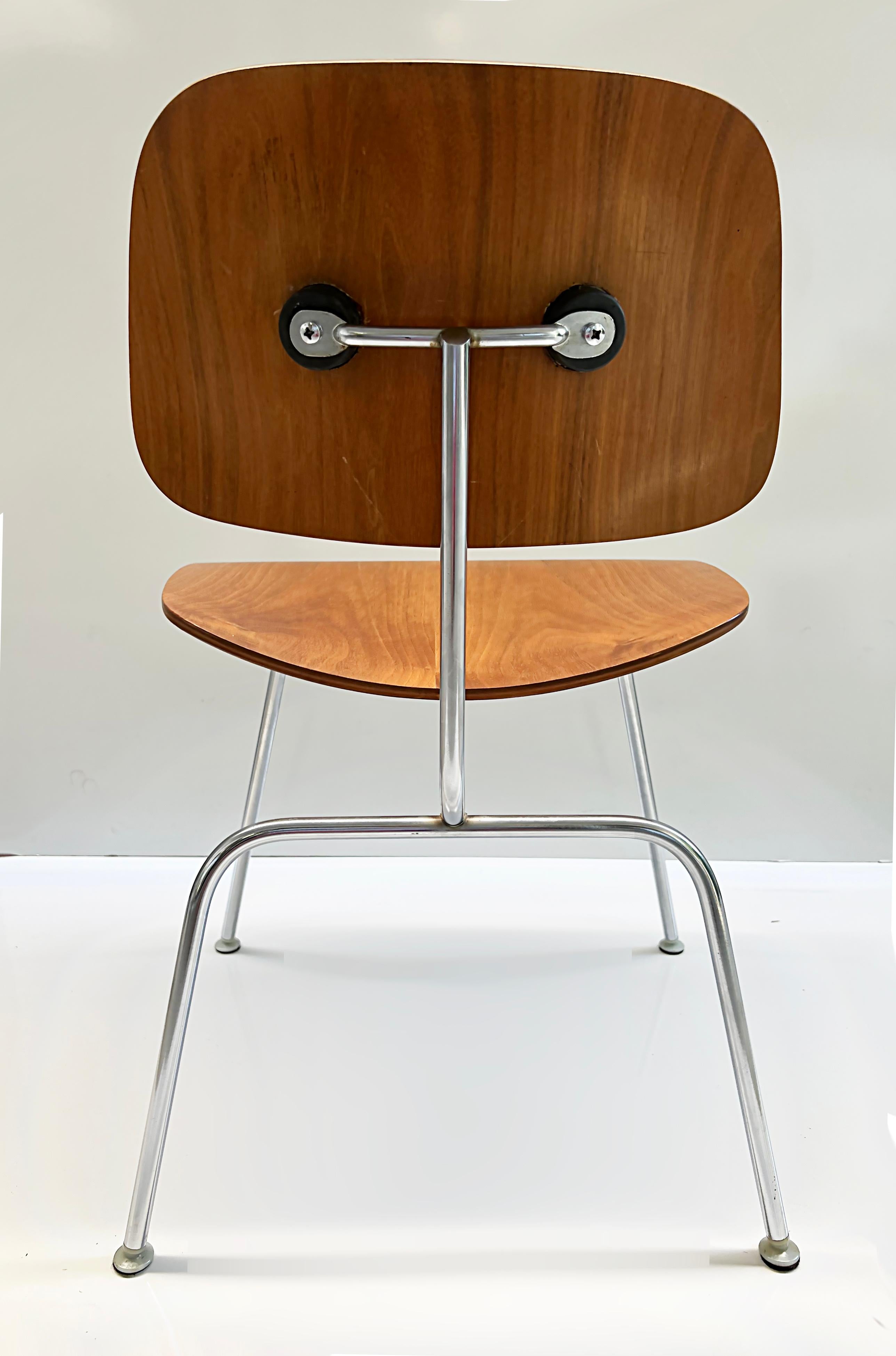 Mid-20th Century 1950s Eames Molded Plywood Metal Base Dining Chairs DCM, Herman Miller, pair