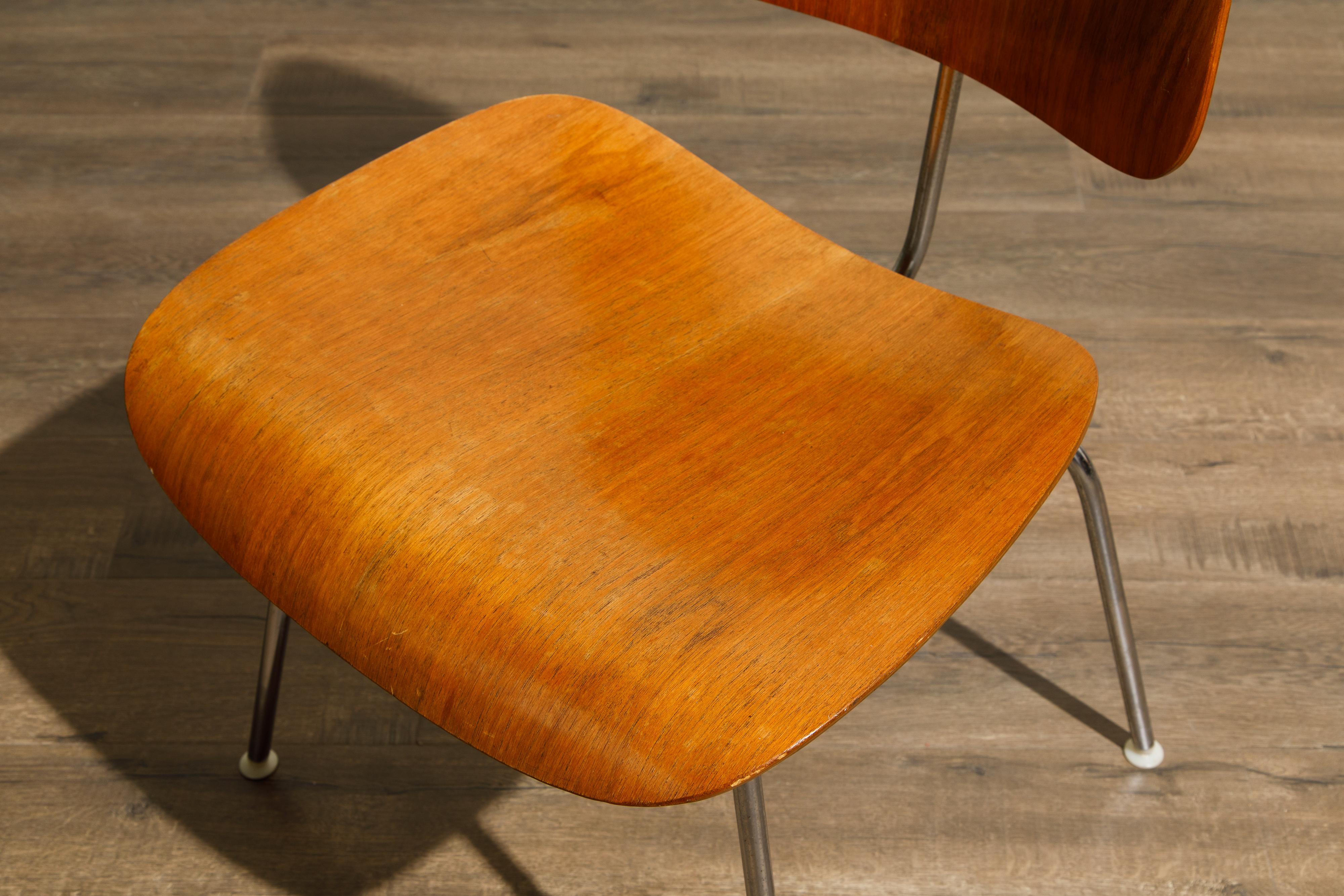 chaises 'DCM' des années 1950 par Charles Eames pour Herman Miller:: signées 10
