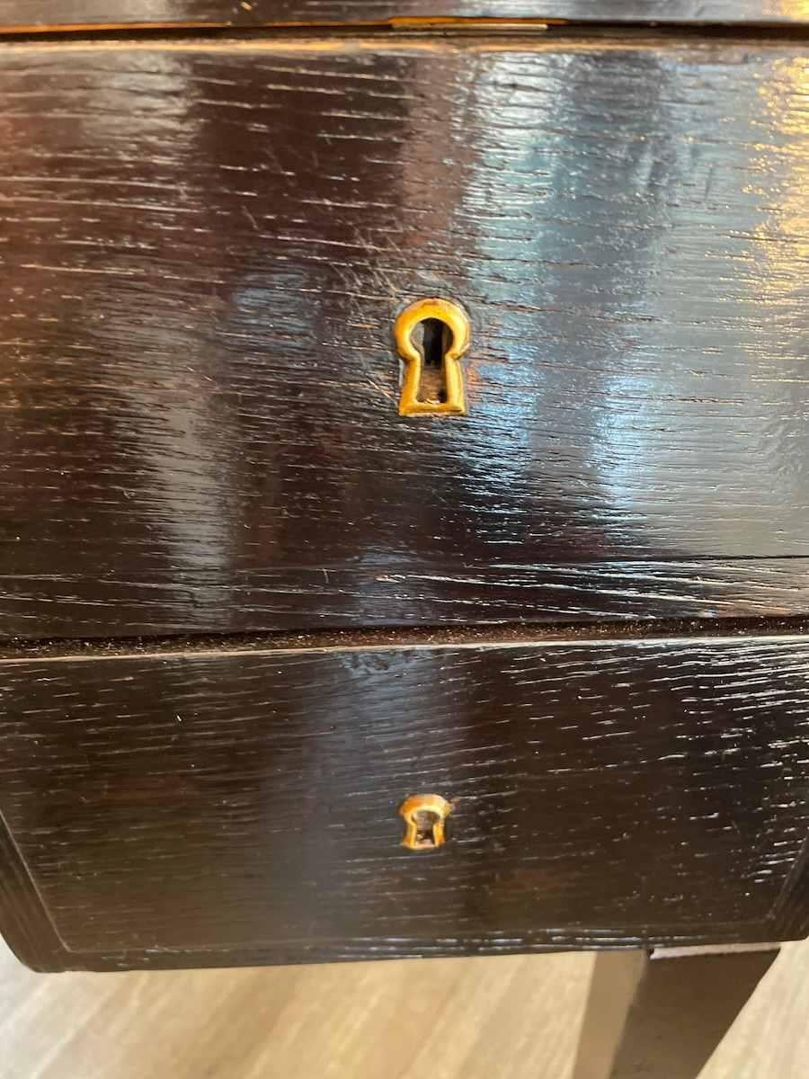 Bureau des années 1950 en Wood Wood ébonisé avec détails bleus en vente 10