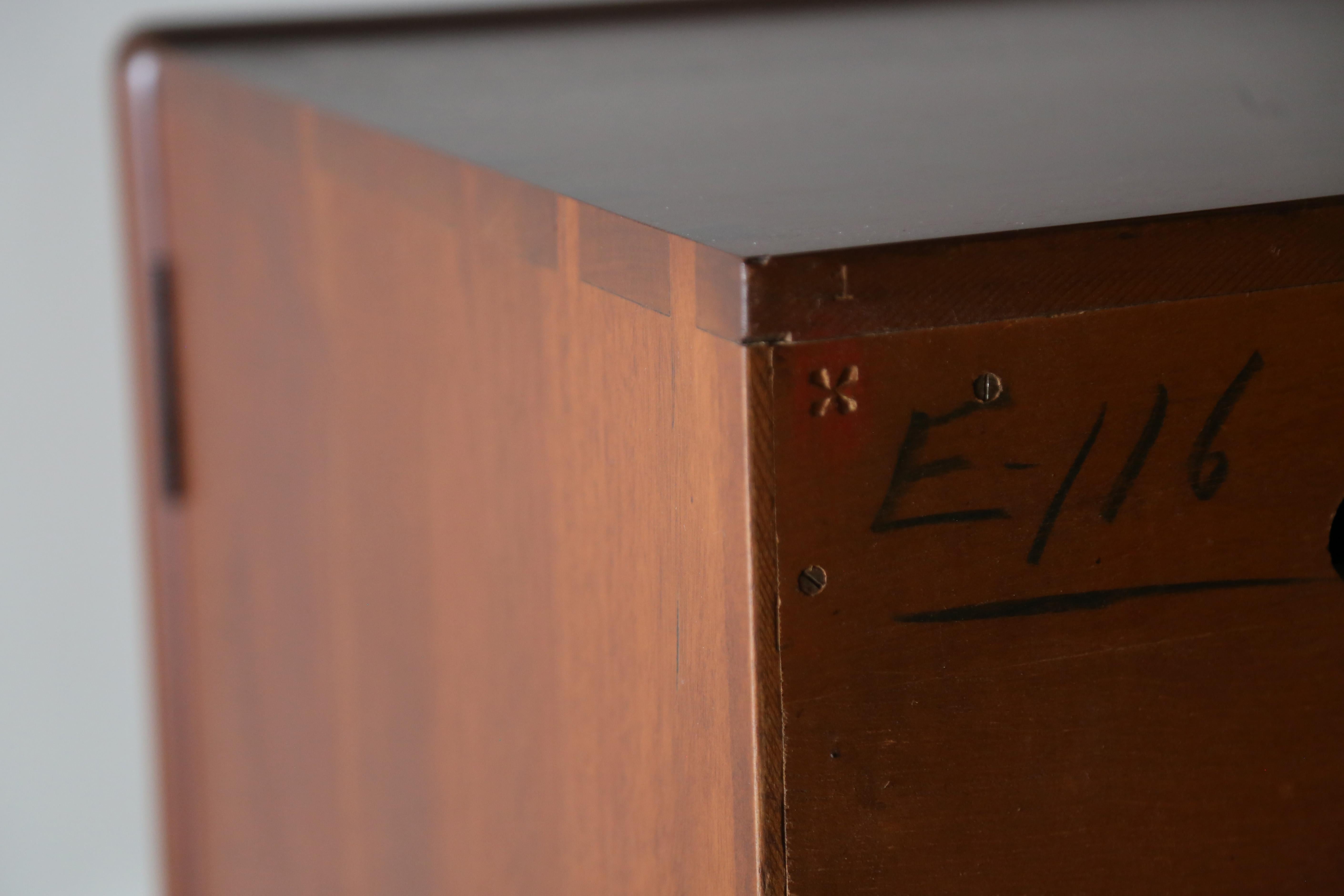 Credenza de caoba Edmond Spence de los años 50 para Industria Meublera Modernismo mexicano en venta 2