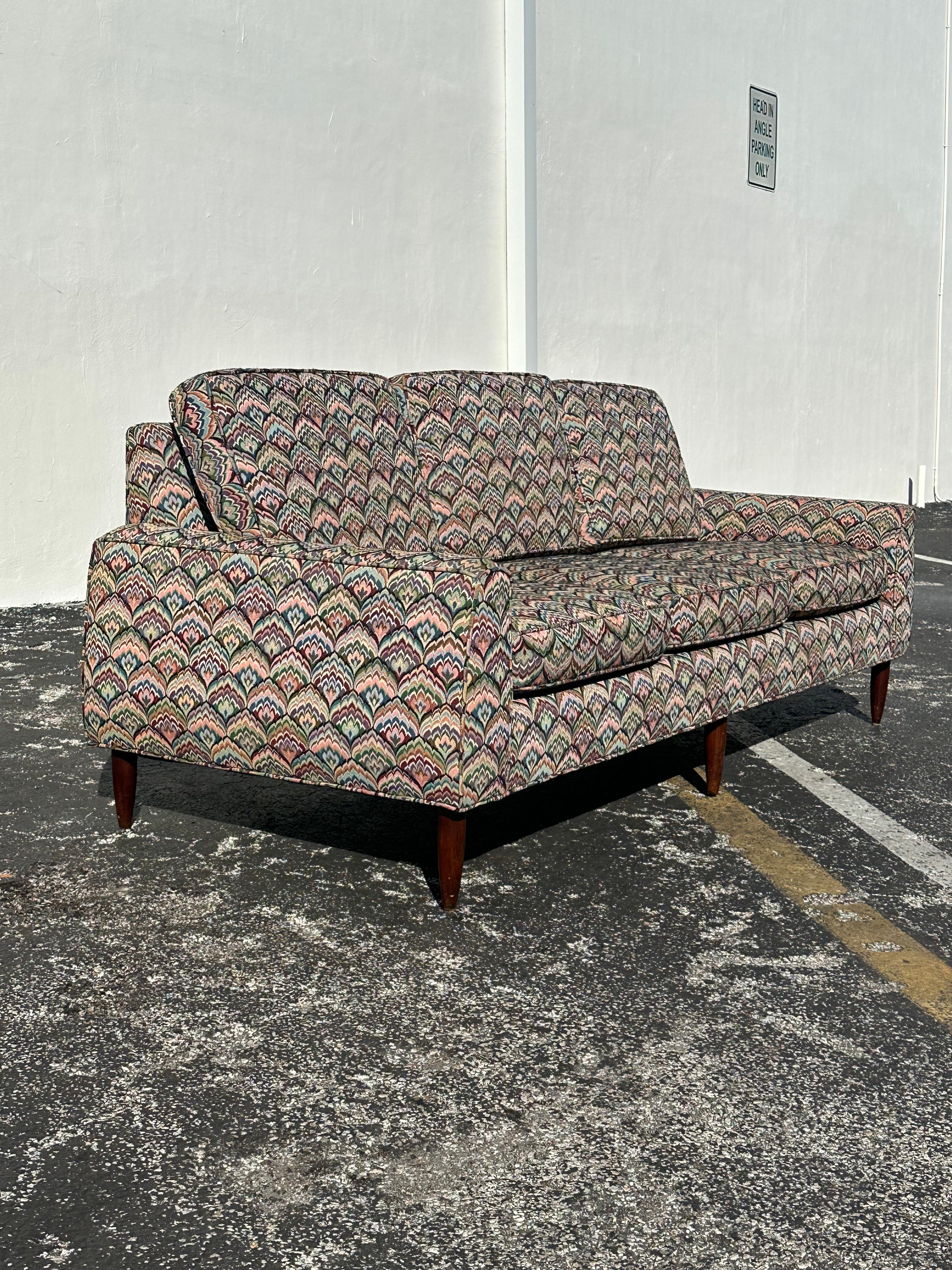 Años 50 Edward Wormley para Dunbar Furniture Sofá de colores Jack Larsen Estadounidense en venta