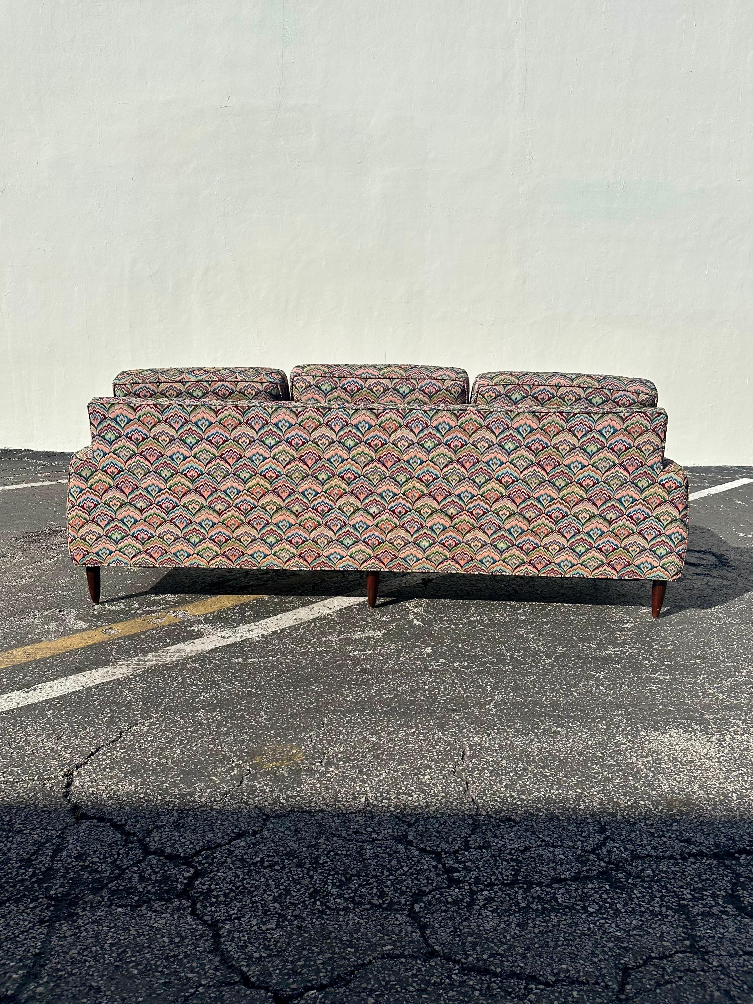 Años 50 Edward Wormley para Dunbar Furniture Sofá de colores Jack Larsen en venta 2