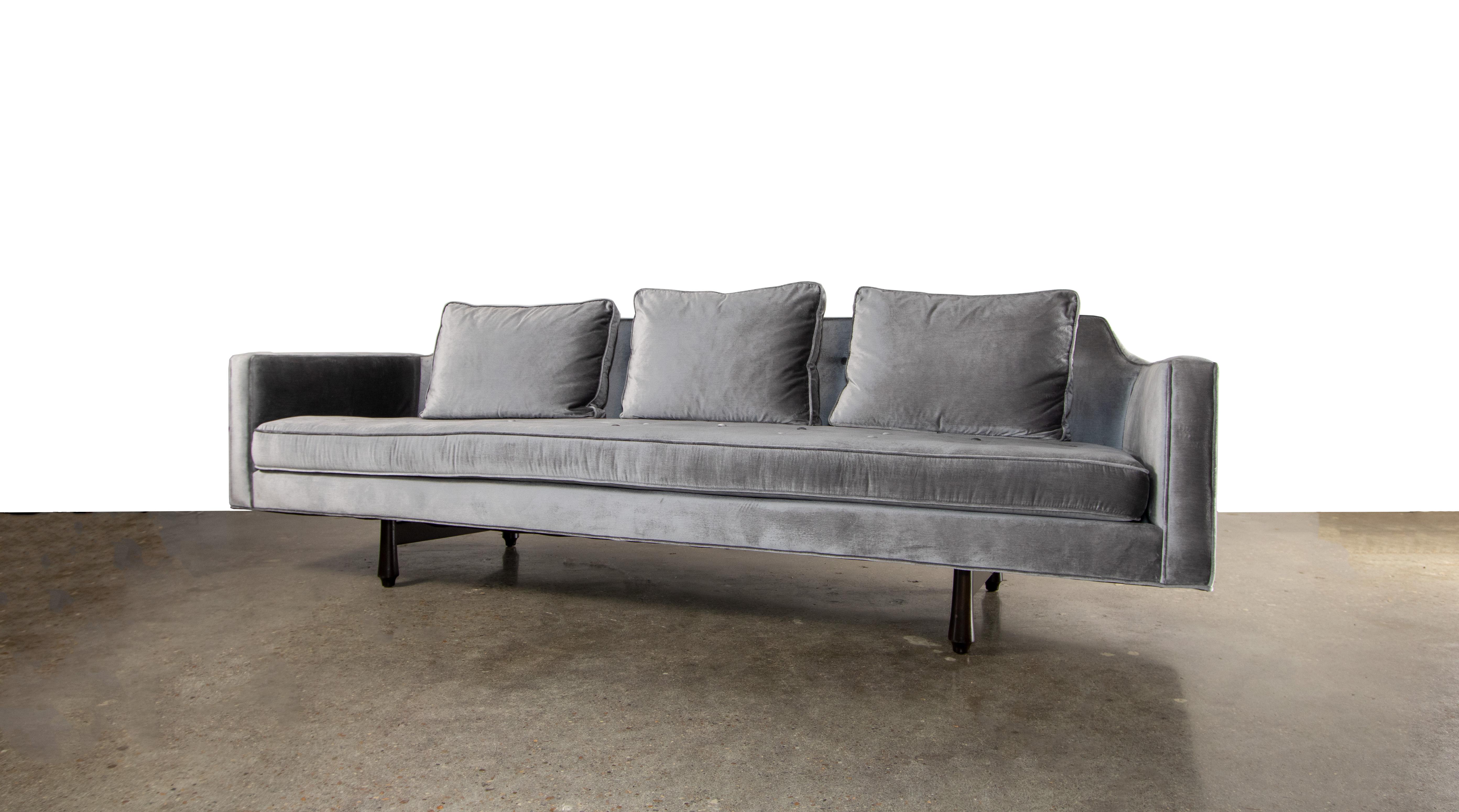 1950s Edward Wormley for Dunbar model 495 sofa in gray velvet and mahogany legs In Excellent Condition For Sale In Virginia Beach, VA