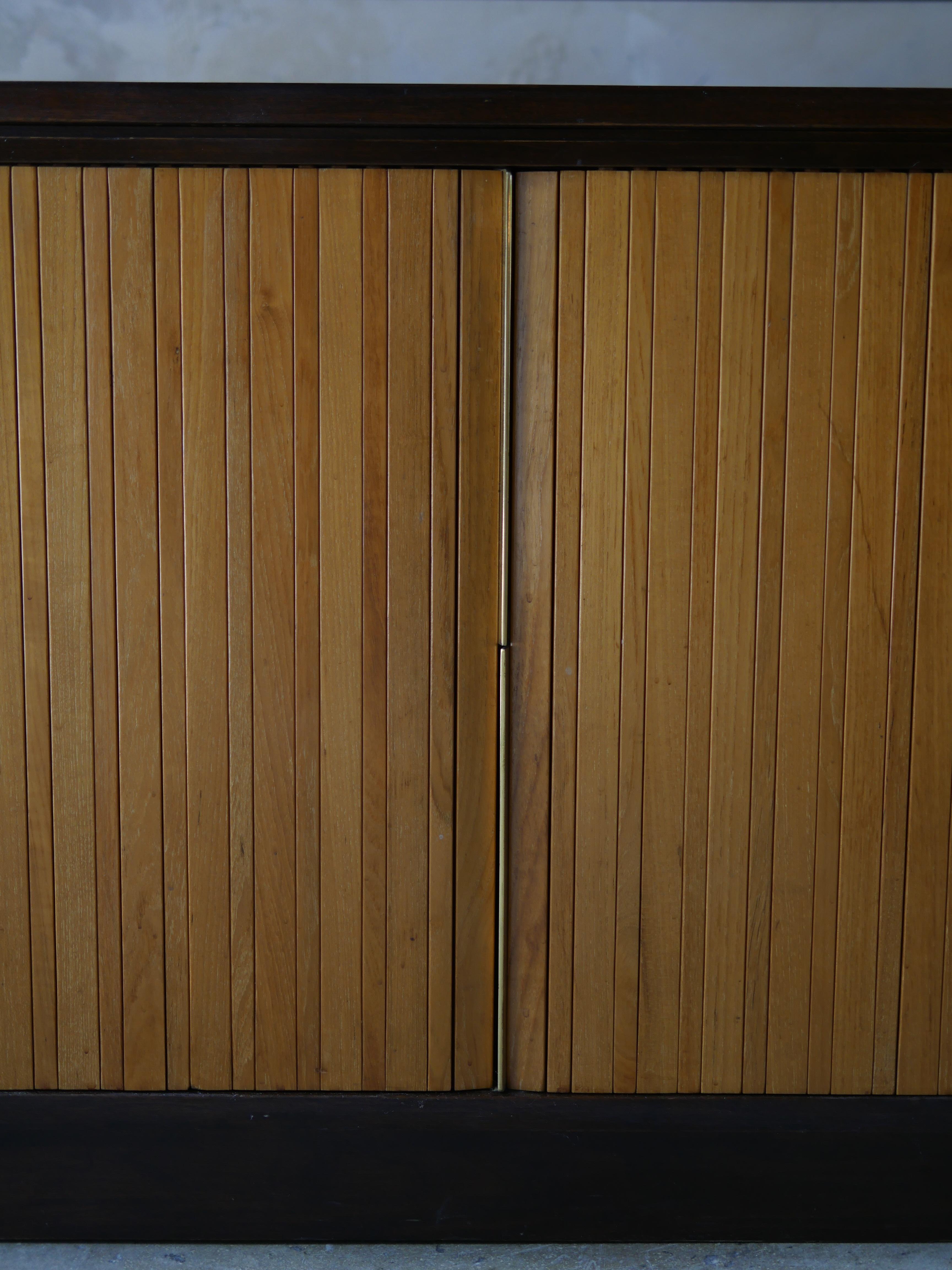 Armario con puerta de tambor de los años 50 Edward Wormley para Dunbar Model 959 en Bueno estado para la venta en Miami, FL