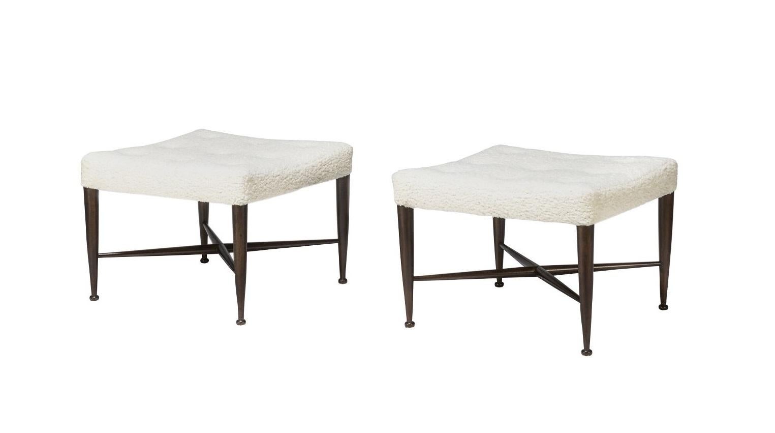 Sgabelli 'Thebes' in Bouclé di Edward Wormley per Dunbar, anni '50, in coppia In condizioni ottime in vendita a Dallas, TX