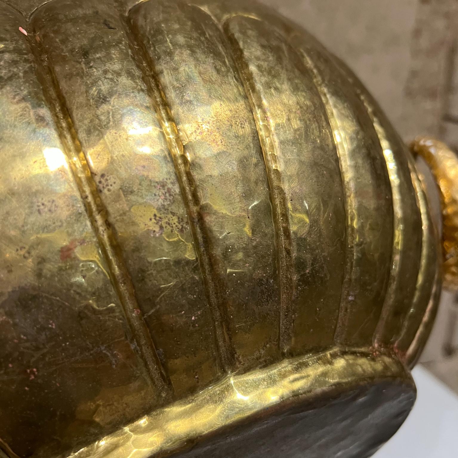 1950s Egidio Casagrande Italian Hammered Brass Centerpiece Bowl Italy For Sale 5