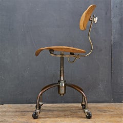 Sedia da scrivania in compensato curvato organico industriale Egon Eiermann del 1950 SE40 Wilde + Spieth