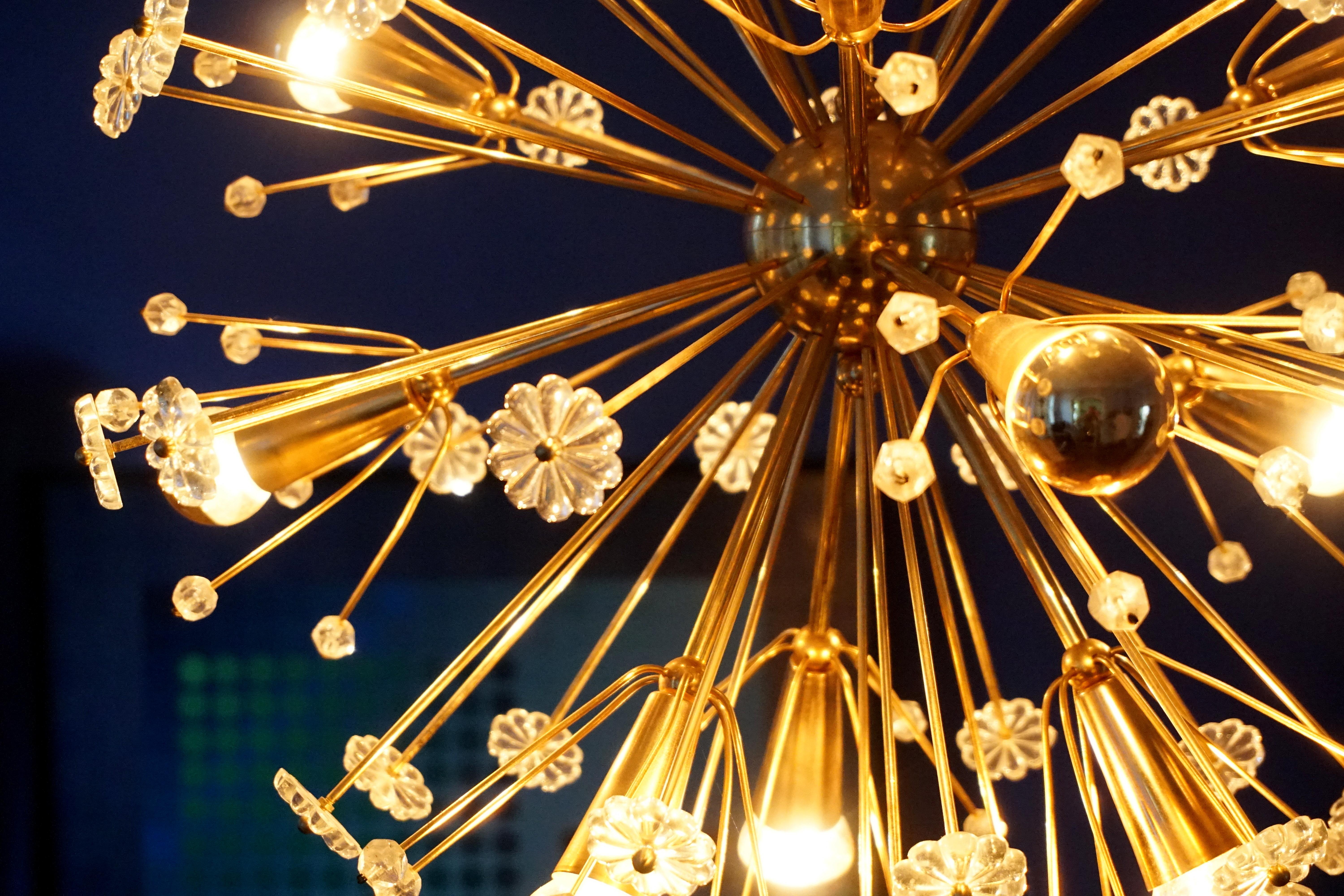 Mid-20th Century 1950s Elegant gilt Starburst Sputnik Snowflake Chandelier from Emil Stejnar 