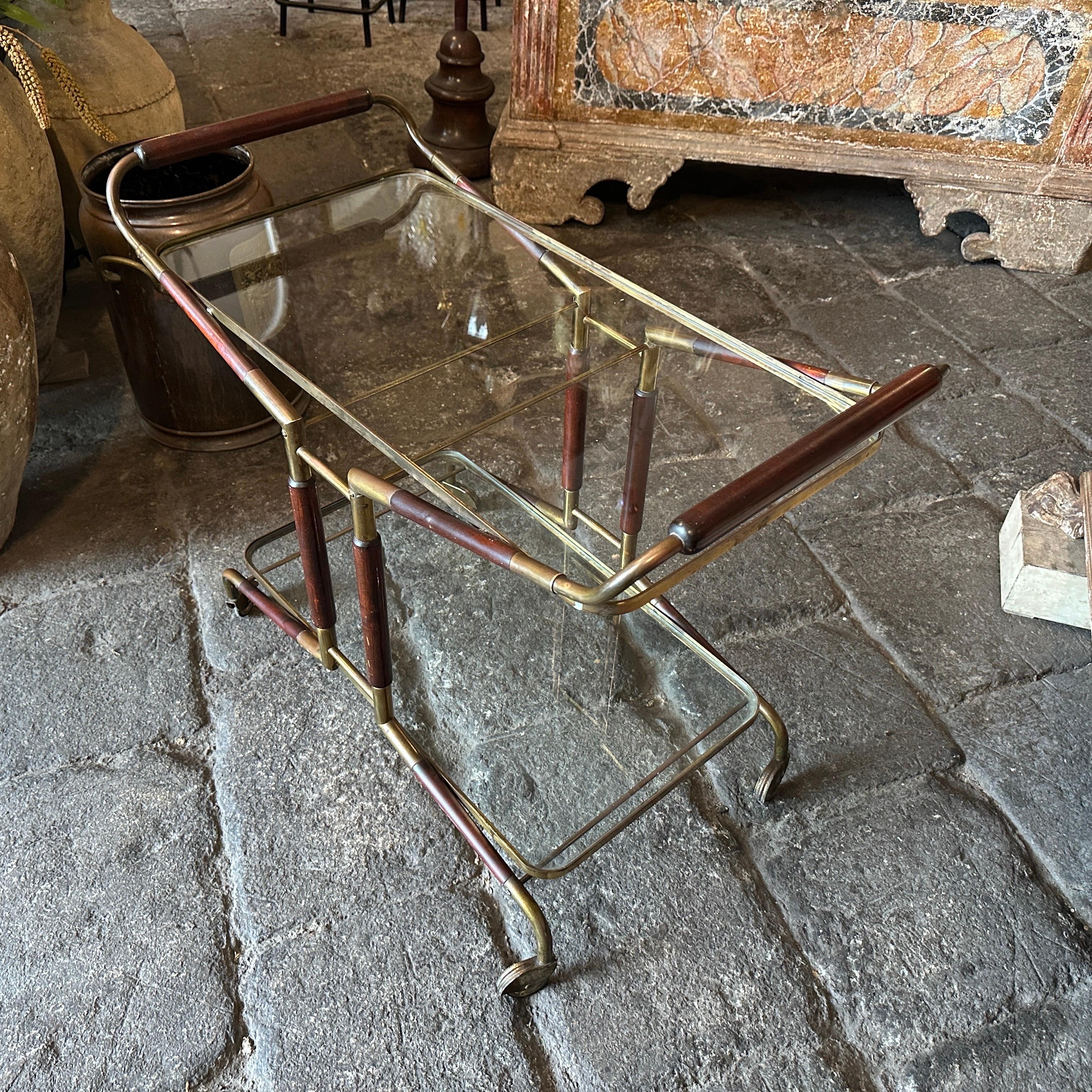 1950s Elegant Mid-Century Modern Brass Wood and Glass Bar Cart by Cesare Lacca 9